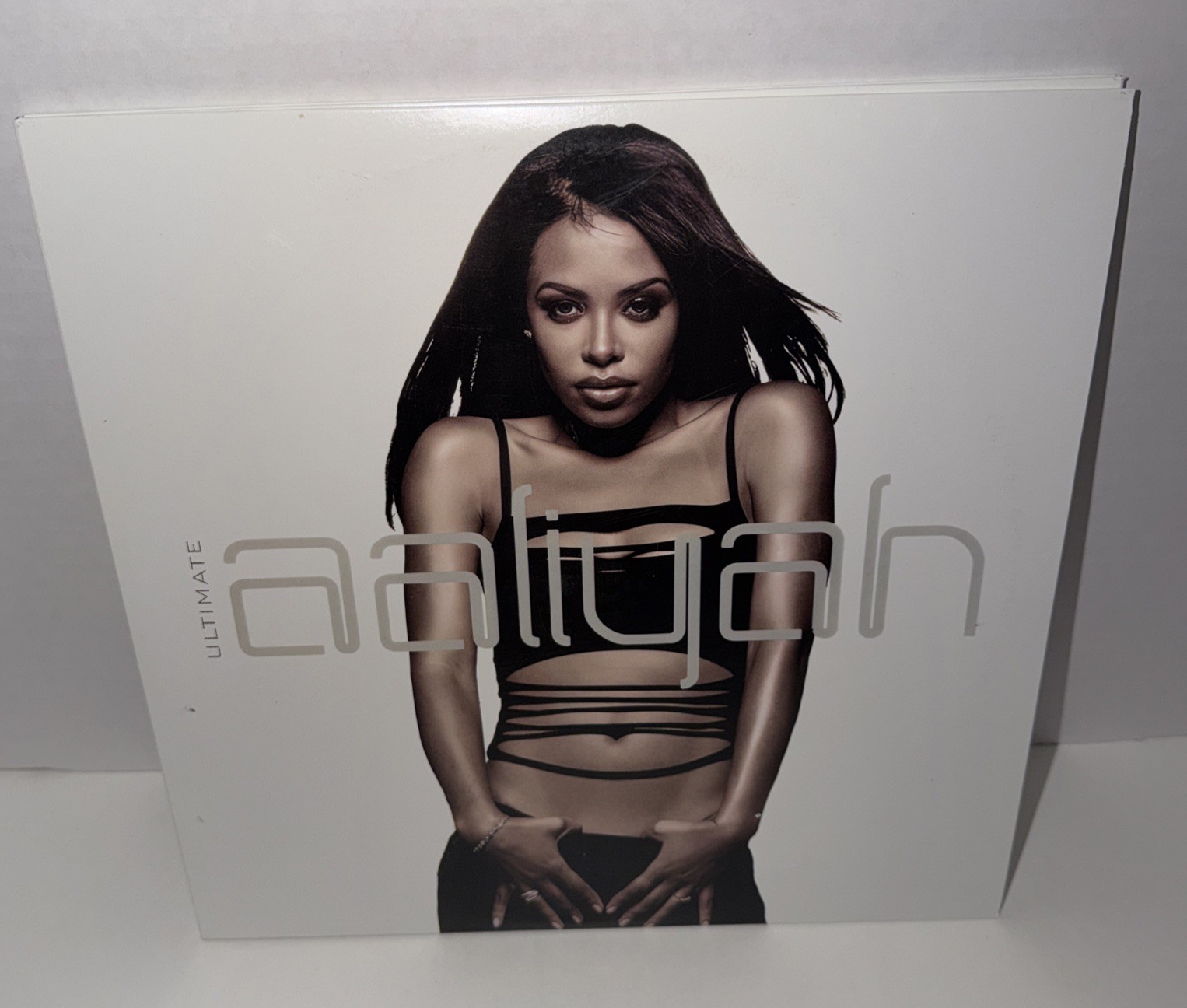 Aaliyah Ultimate 3x LP ERE723 Vinyl 2005 Near Mint Gold Marble Colored Vinyl