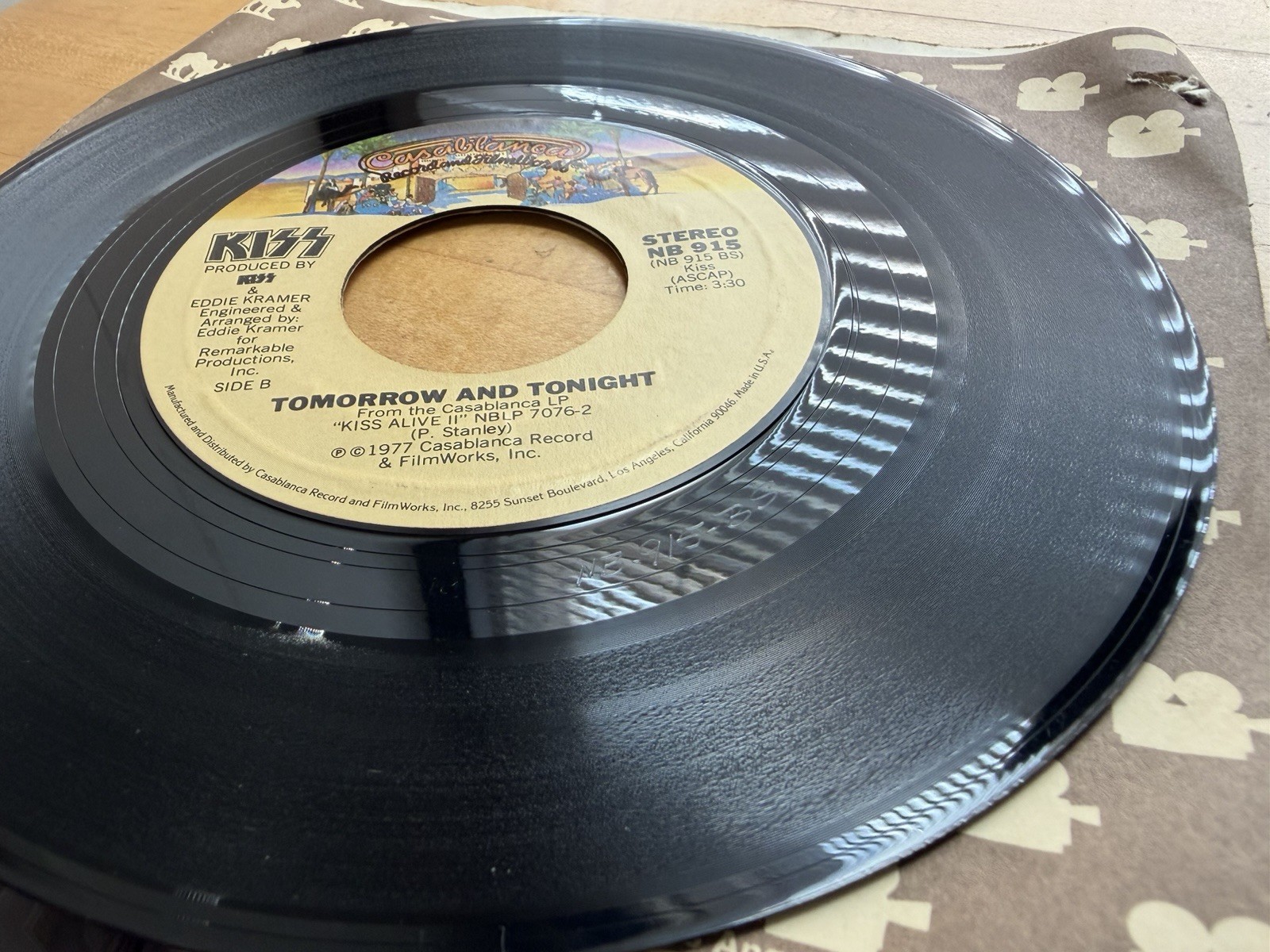 KISS~ROCKET RIDE/TOMORROW AND TODAY-CASABLANCA 7″ 45 RPM SINGLE VG+ w/sleeve