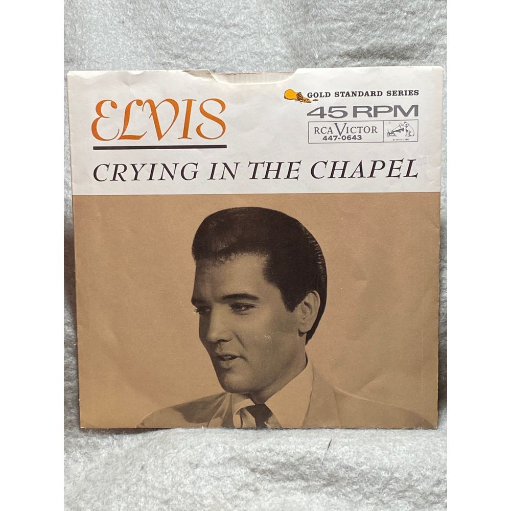 Vintag eVINYL 45 RPM ELVIS PRESLEY CRYING IN THE CHAPEL Single Collectible