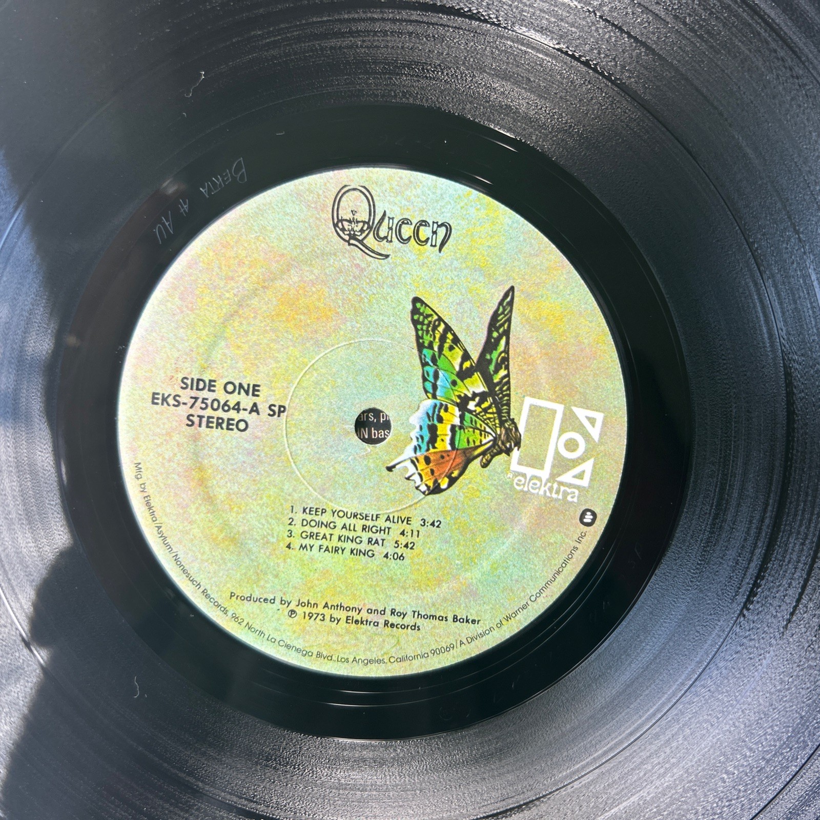 Queen Self-Titled Debut Vintage Vinyl LP. 1976 SP Repress, NM Vinyl And Sleeve