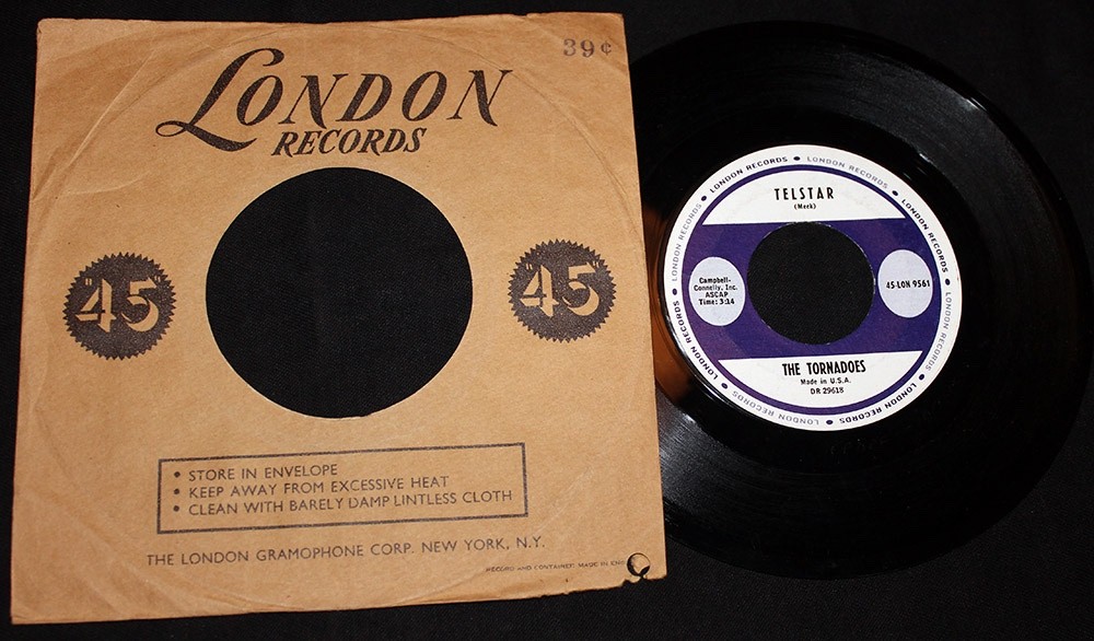 Tornadoes-Telstar-Jungle Fever-London 45 LON 9561-Vintage 1962 Surf Guitar-VG++!