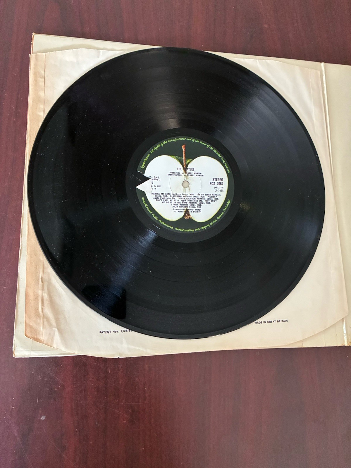 Rare Beatles White Album Green Apple Label Vinyl LP,2 Rec Set, Vintage 1968 7067