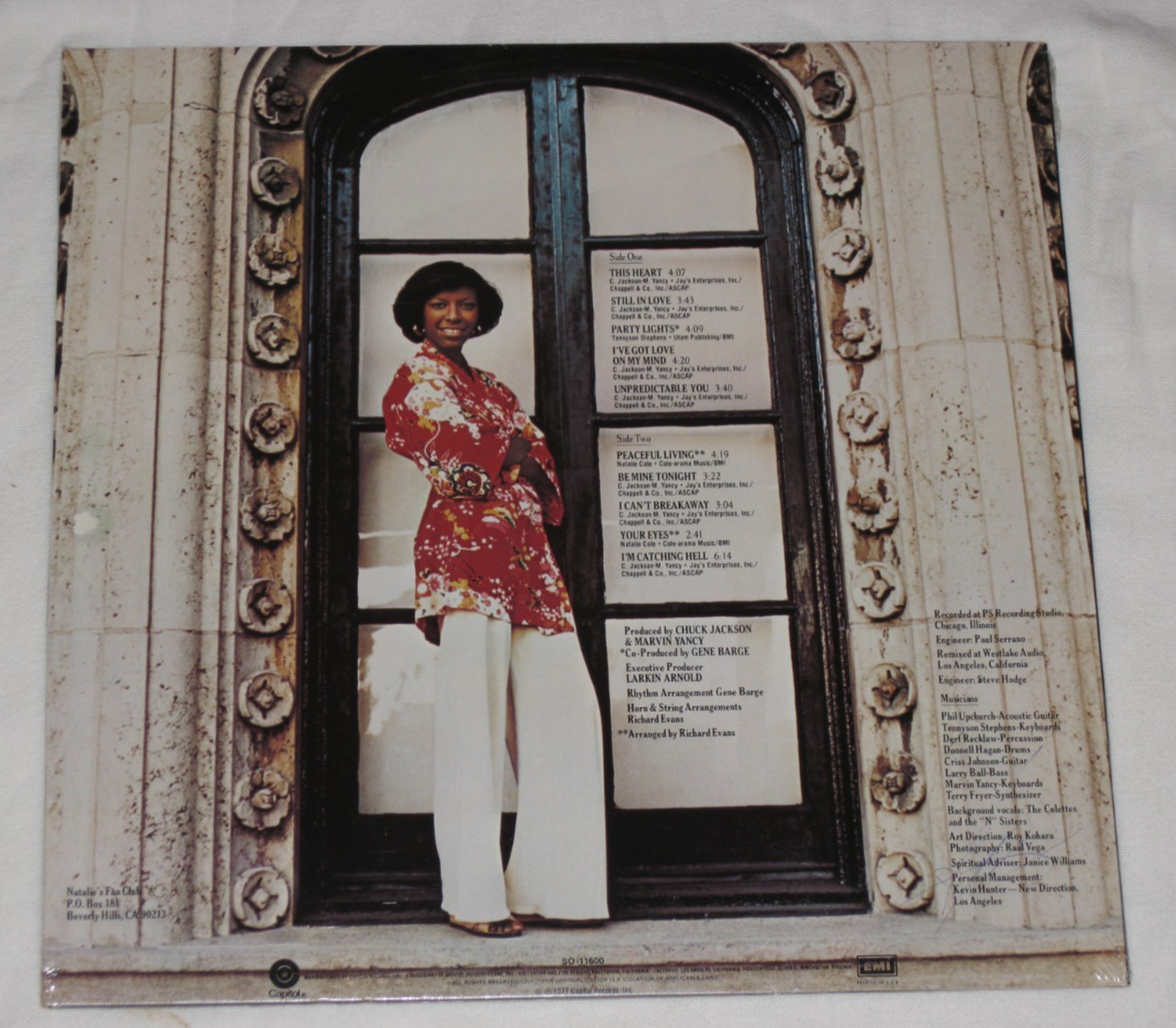 NATALIE COLE-Unpredictable (1977) Sealed CAPITOL LP *No Cut Out Marks*