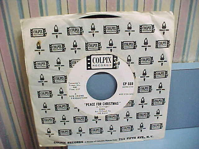 GIGI – PROMO – PEACE FOR CHRISTMAS / THE SOUND OF ANGELS – NM VINYL & EX AUDIO