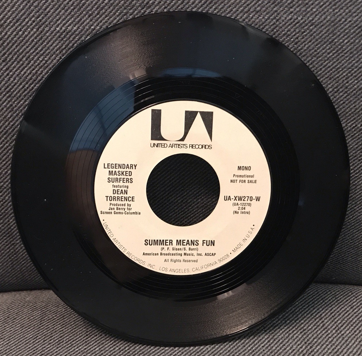 LEGENDARY MASKED SURFERS ~ Brian Wilson ~ Dean Torrence ~ Leon Russell PS & 45