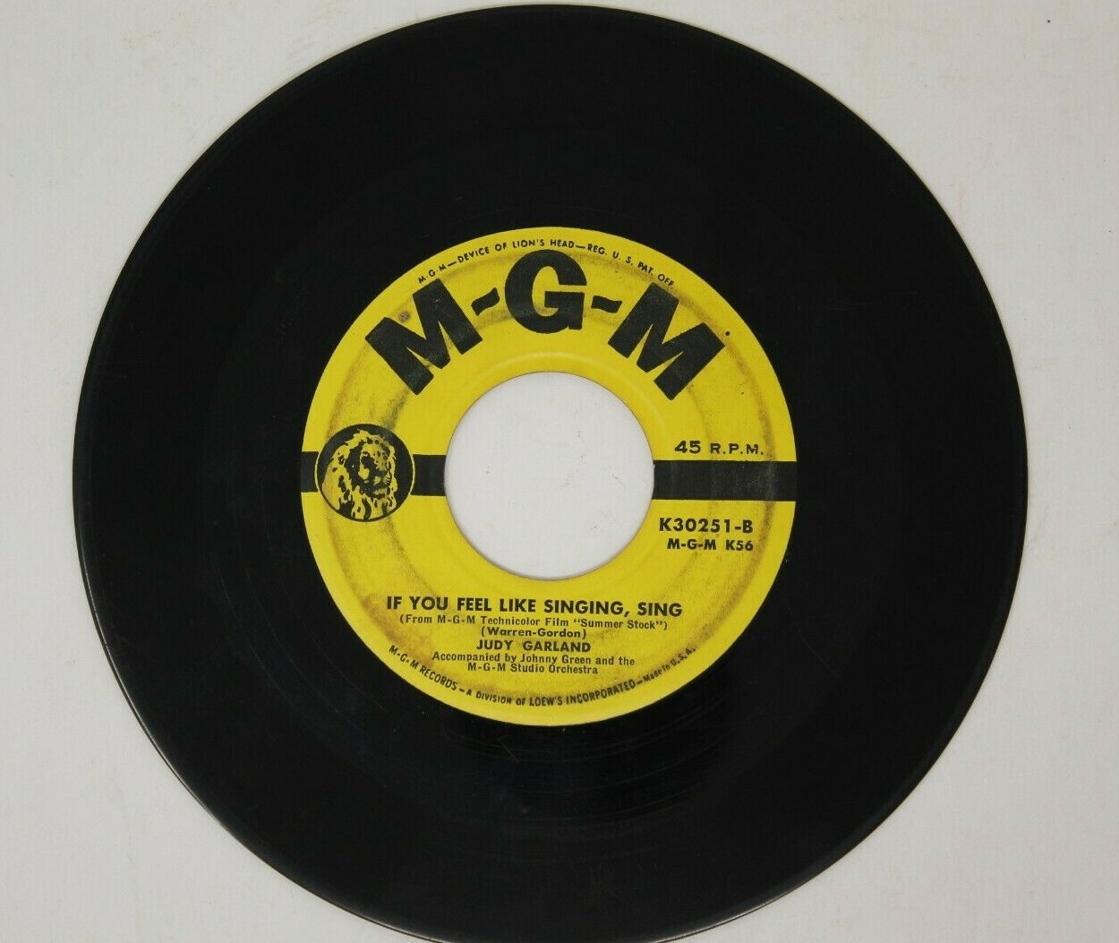 Judy Garland with Orchestra Johnny Green: Happy Harvest + if you feel like Sing