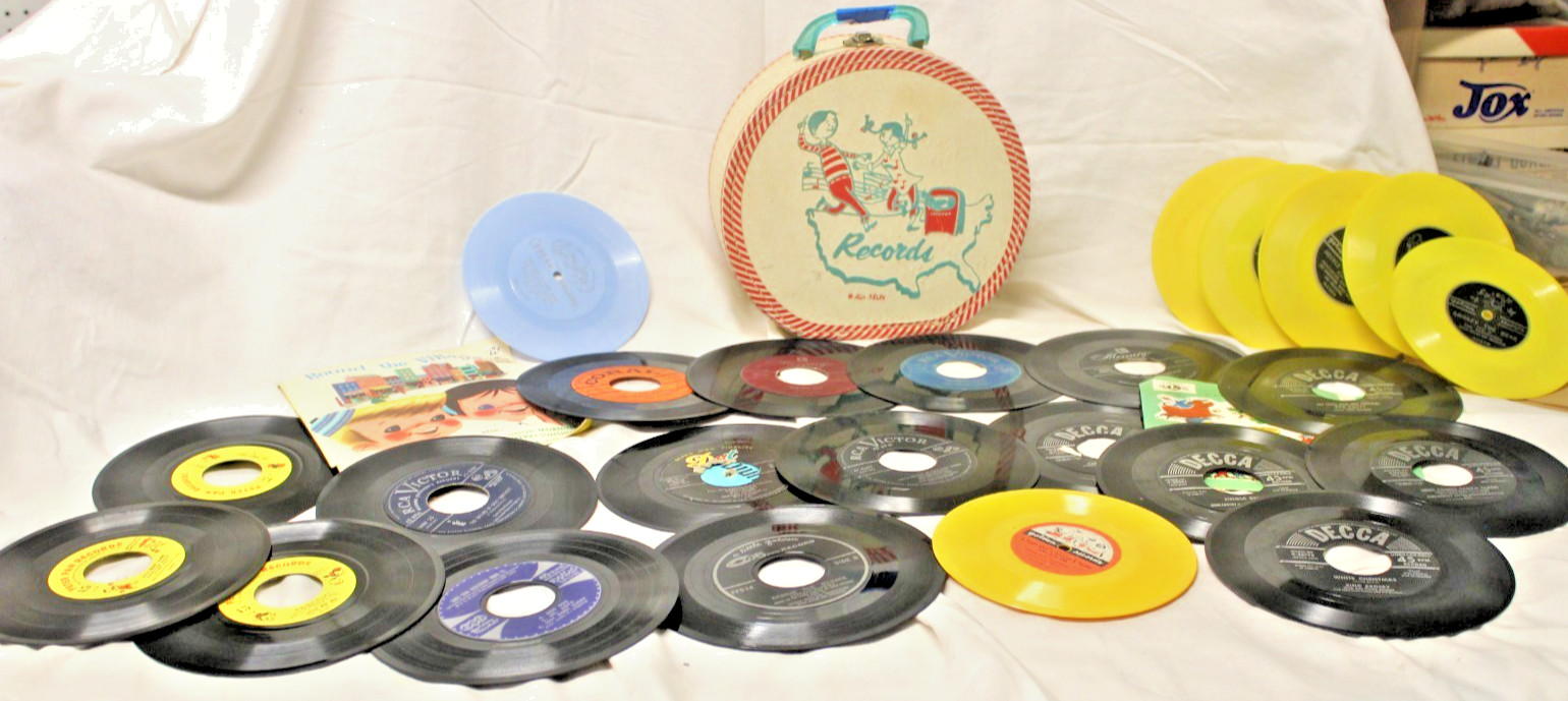Lot of 19-45 RPM & 7-6 Inch Assorted Records Untested w/ Air Flite Carrying Case