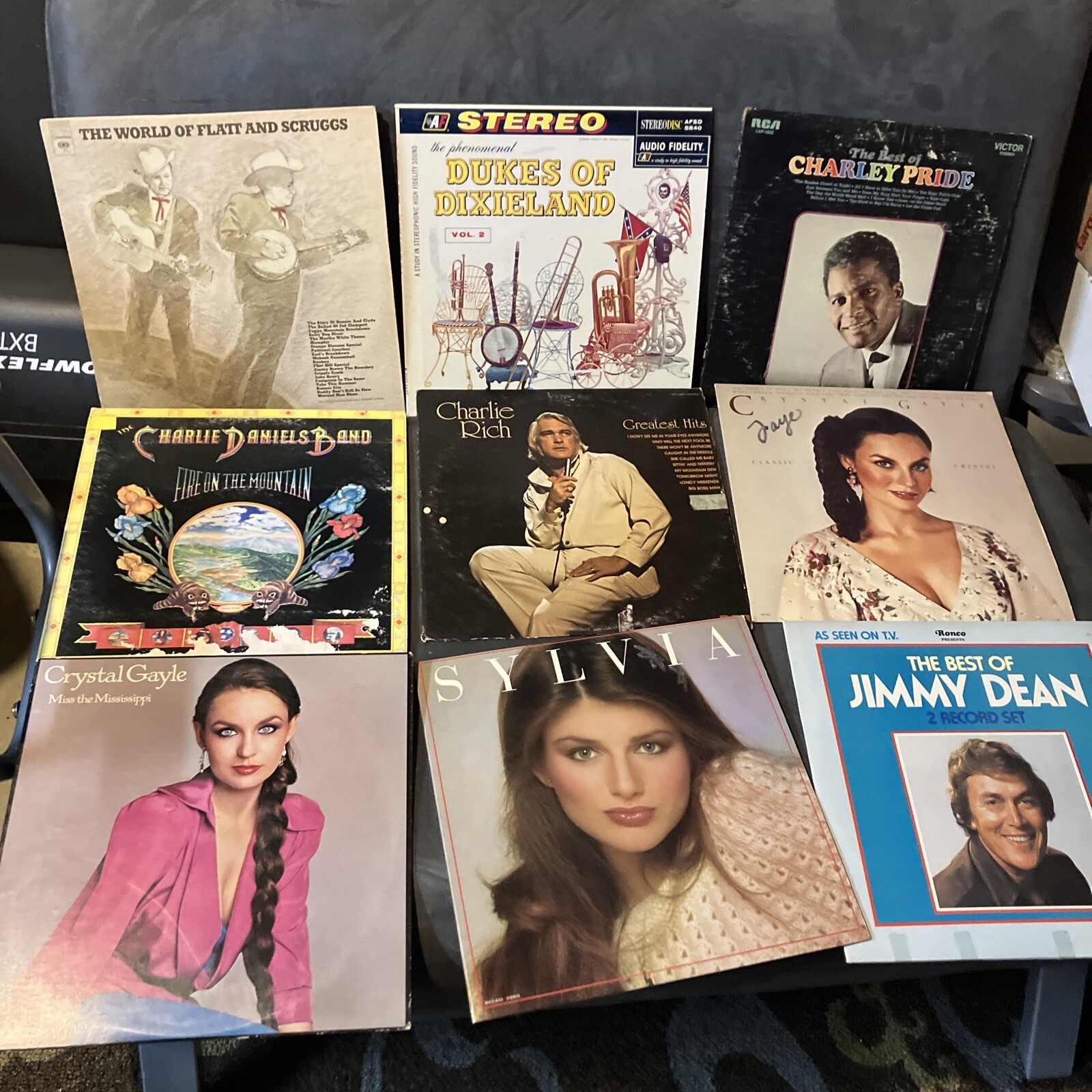 Mixed Vinyl Lot of 12 Assorted Classic County Rock Charlie Daniels Crystal Gayle