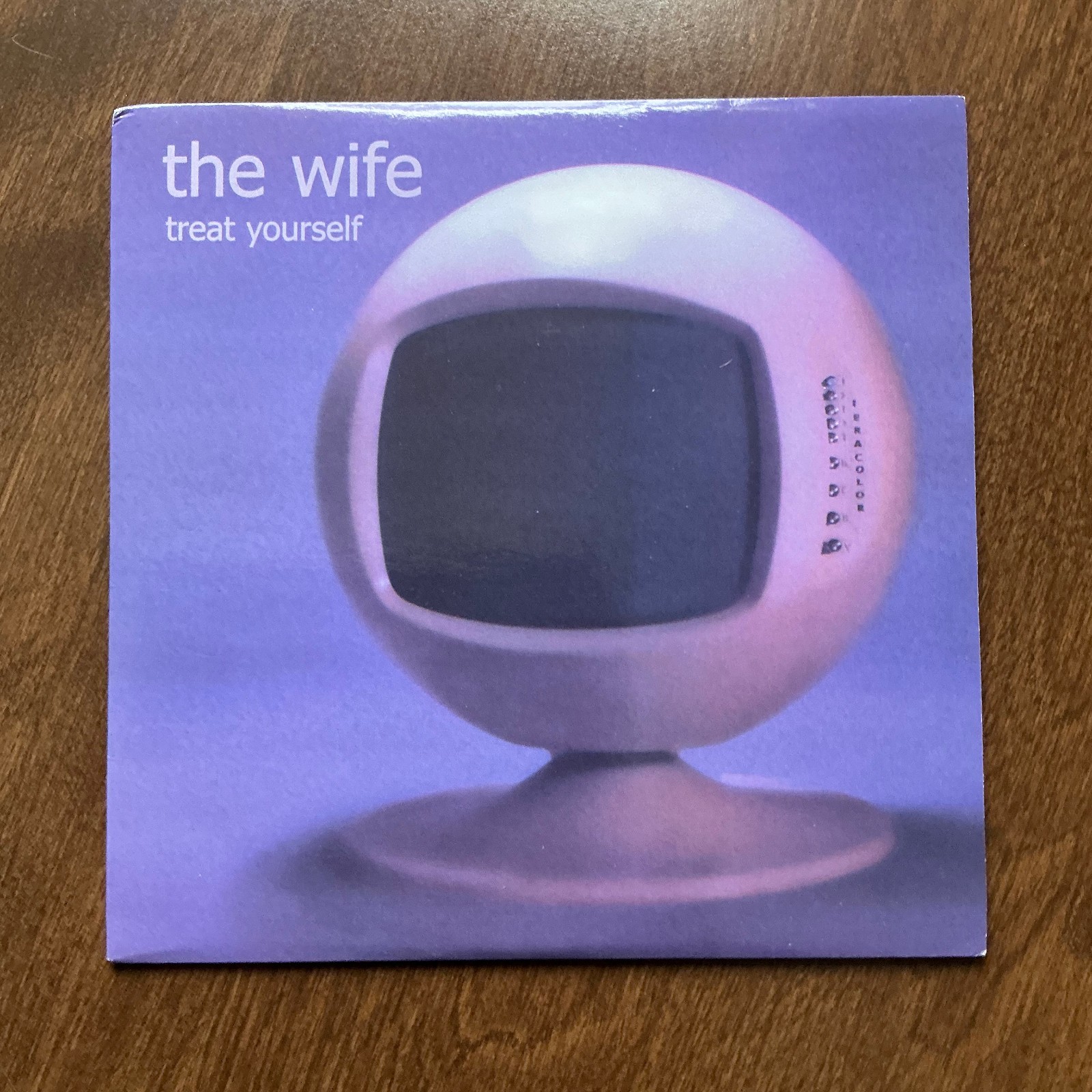 The Wife – Treat Yourself (2000) UK 7″ Vinyl 45 RPM Widescreen Recordings NM/NM