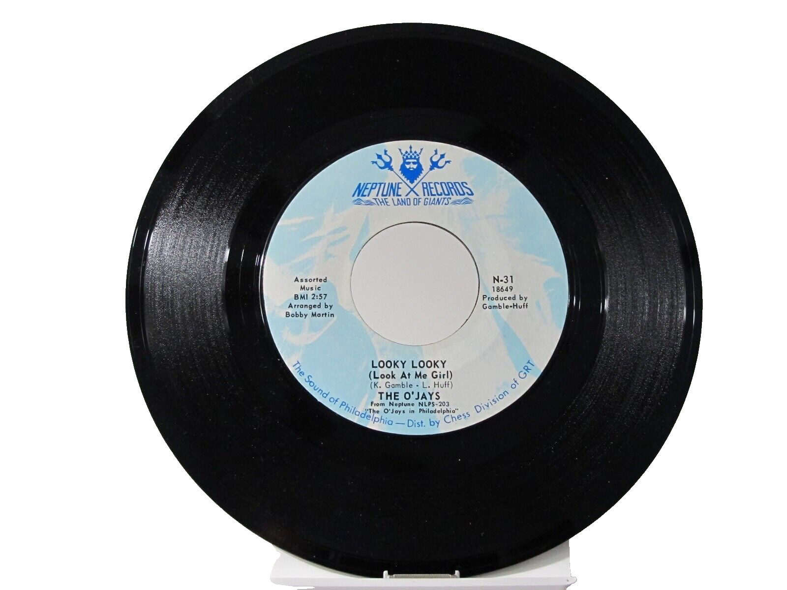 45 RECORD – THE O’JAYS – LOOKY LOOKY LOOK AT ME GIRL