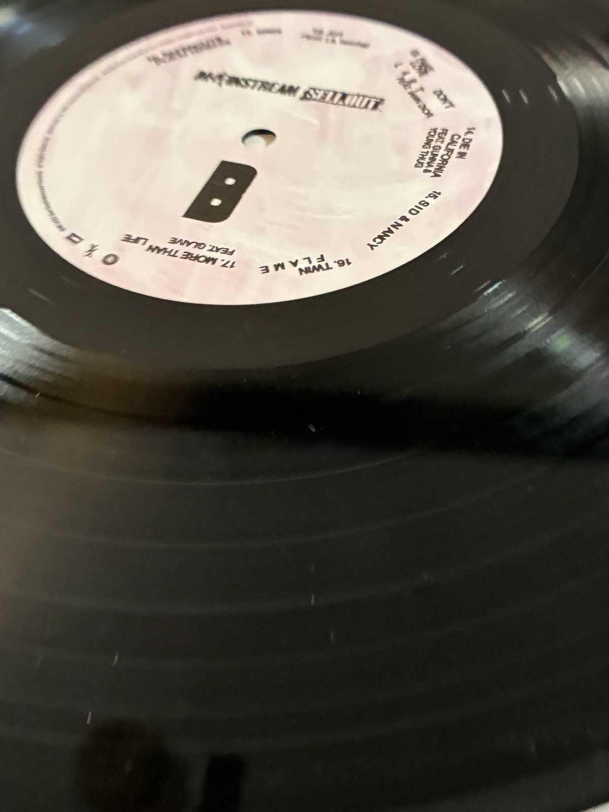 Machine Gun Kelly – Mainstream Sellout Album Record Vinyl LP LEGEND