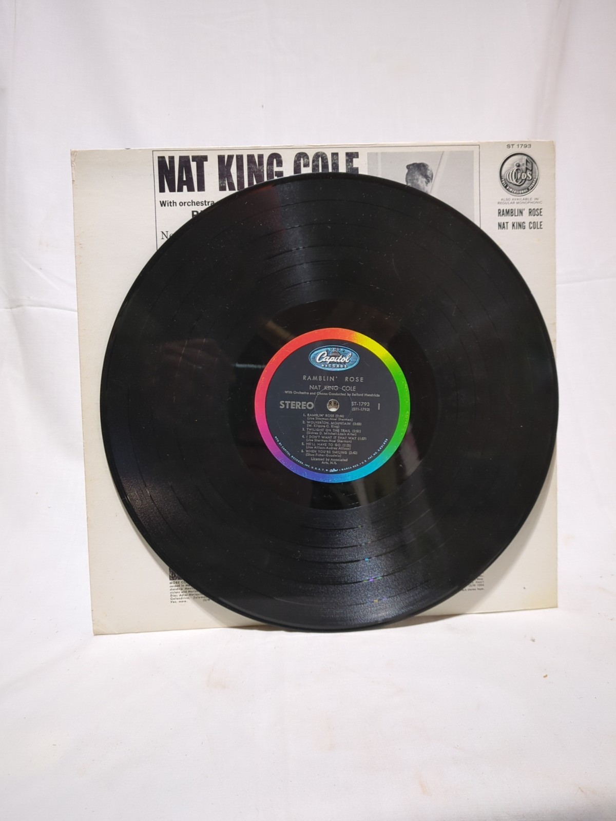 VINTAGE 1962 Nat King Cole “Ramblin’ Rose” LP – Capitol Records (ST-1793)