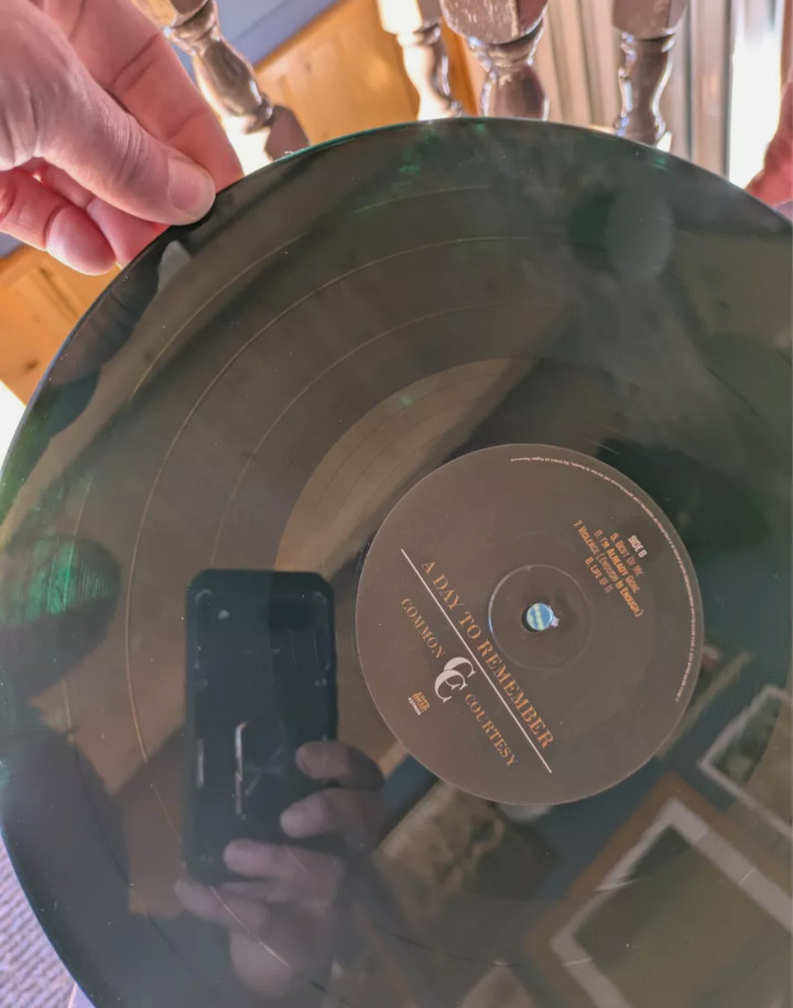 A Day To Remember – Common Courtesy – 12″ Double Vinyl Green/Black Marble Record