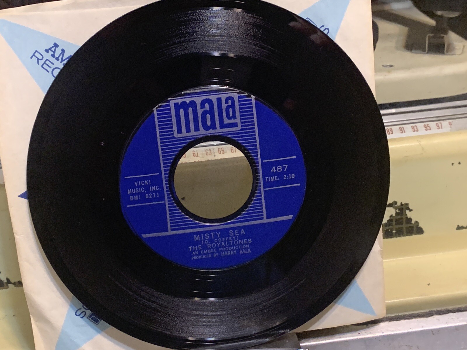 ROYALTONES-MISTY SEA/YEA YEA SONG/1964 MINT- VINYL/RARE STOCK COPY/INSTRUMENTAL