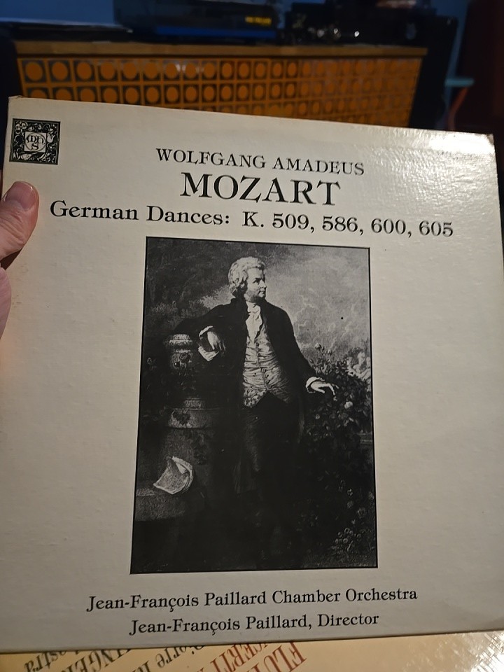 WOLFGANG AMADEUS MOZART LP GERMAN DANCES MHS 4289 NM