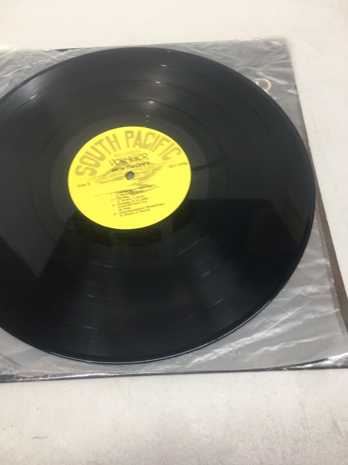 Voyager (25) Wer’e The one’s vinyl Album 1985 autographed by 3 members