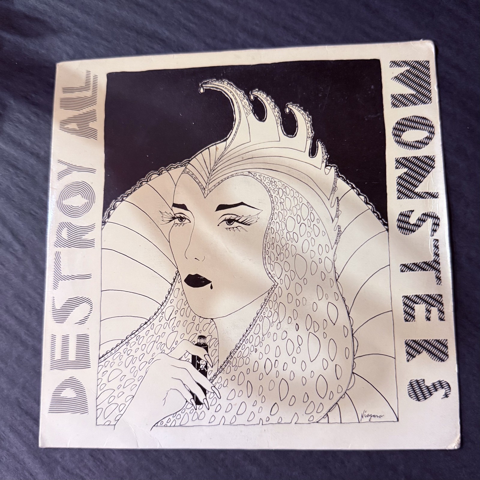 DESTROY ALL MONSTERS 7″ Rare 1978 Bored 45 Stooges