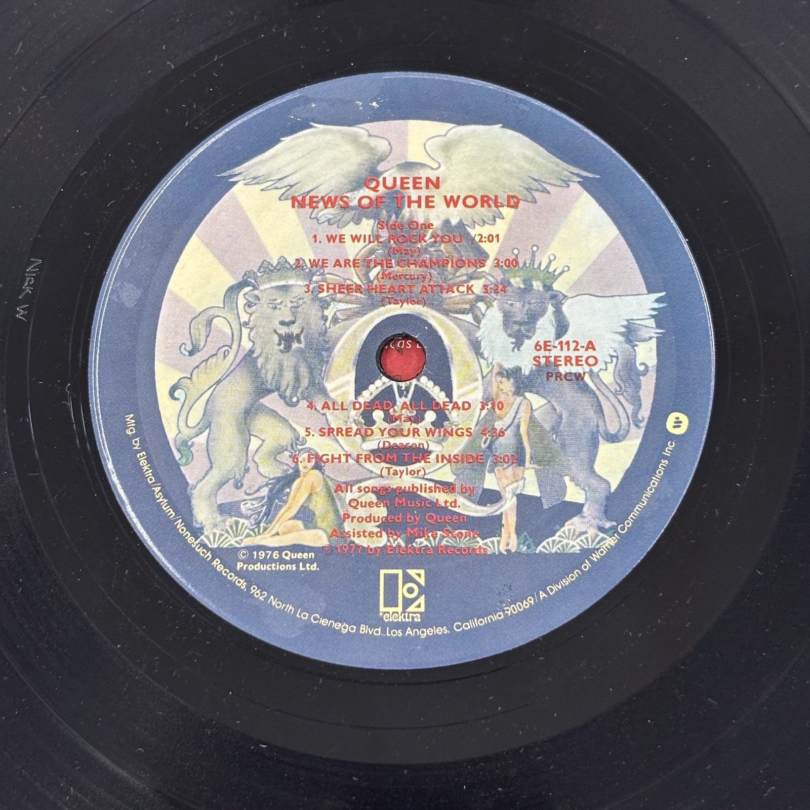 Vintage 1977 Queen Album NEWS OF THE WORLD Record Vinyl LP