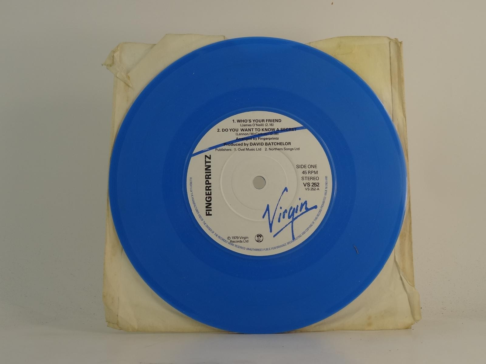FINGERPRINTZ NERVZ (BLUE VINYL) (78) 4 Track 7″ Single Plain including Paper Sle