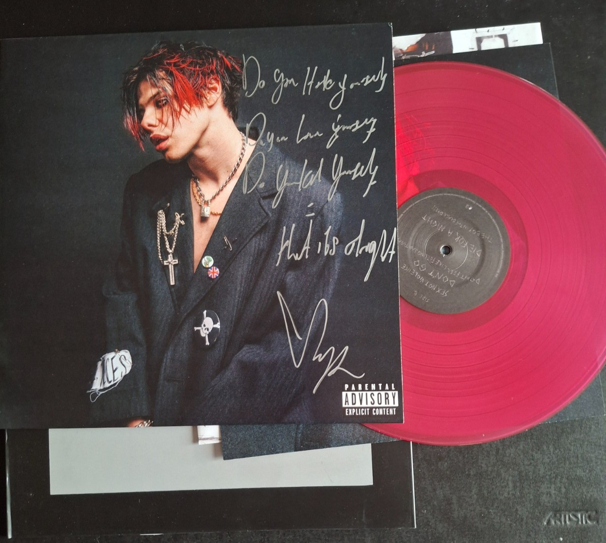 YUNGBLUD LP SIGNED /AUTOGRAPH & LYRICS..WITH PROOF & LTD UK SCRATCH SLEEVE
