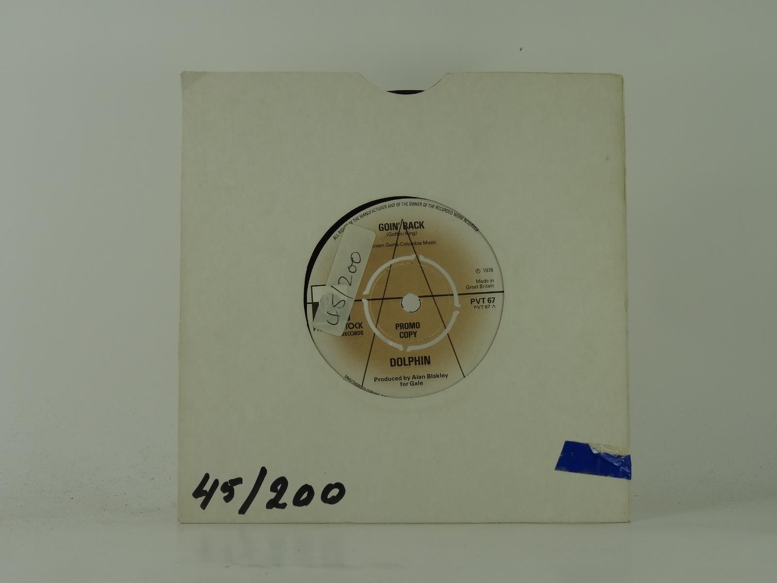 DOLPHIN GOIN’ BACK (PROMOTION COPY) (35) 2 Track 7″ Single including Plain Paper