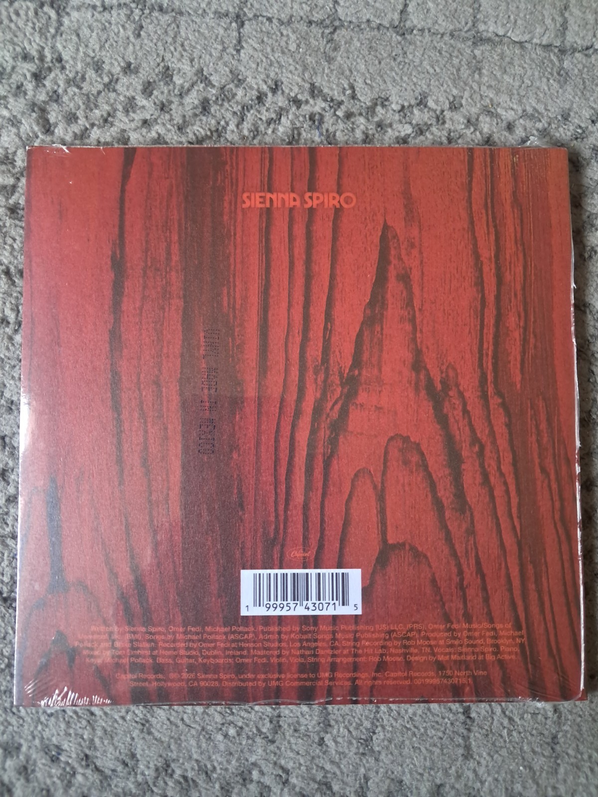 Sienna Spiro with Signed Insert – Die On This Hill Vinyl – Sunset Orange IN HAND