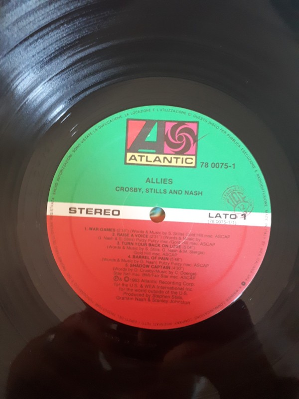 Crosby, Stills & Nash – Allies (LP, Album) (Very Good Plus (VG+))