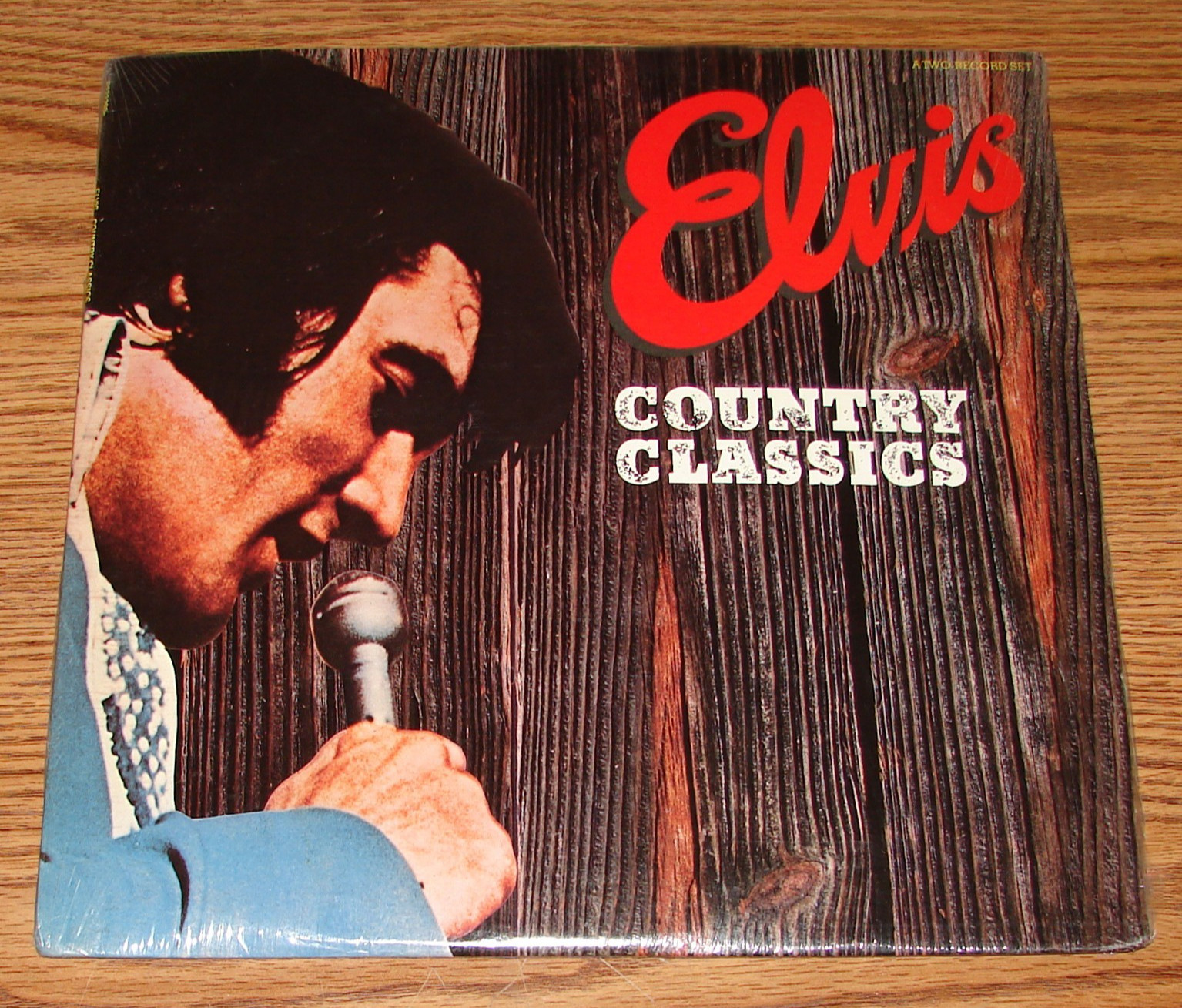 SEALED Elvis Presley Country Classics Double LP