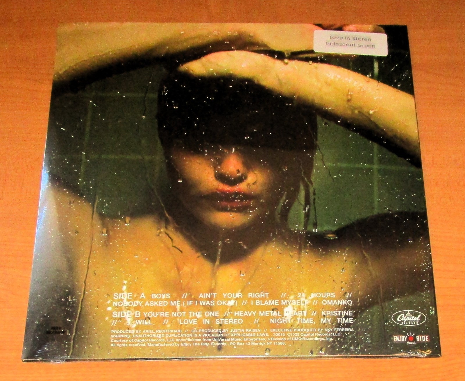 SKY FERRIERA – NIGHT TIME, MY TIME – ETR LIMITED GREEN – LOVE IN STEREO COLOR LP