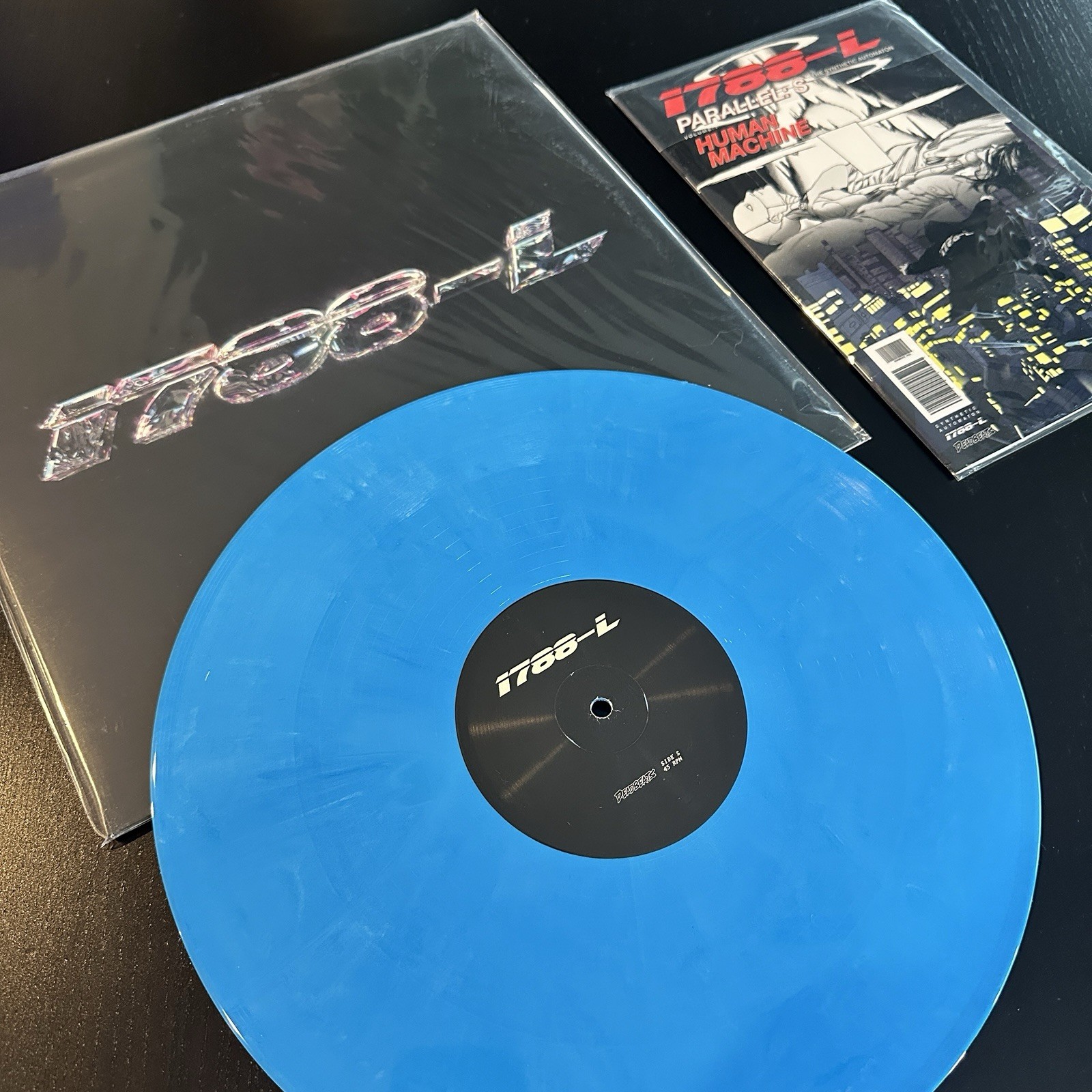 *SEALED* 1788-L Blue Vinyl – HUMAN MACHINE/AUTOMATON + Parallel: S Comic Book V1