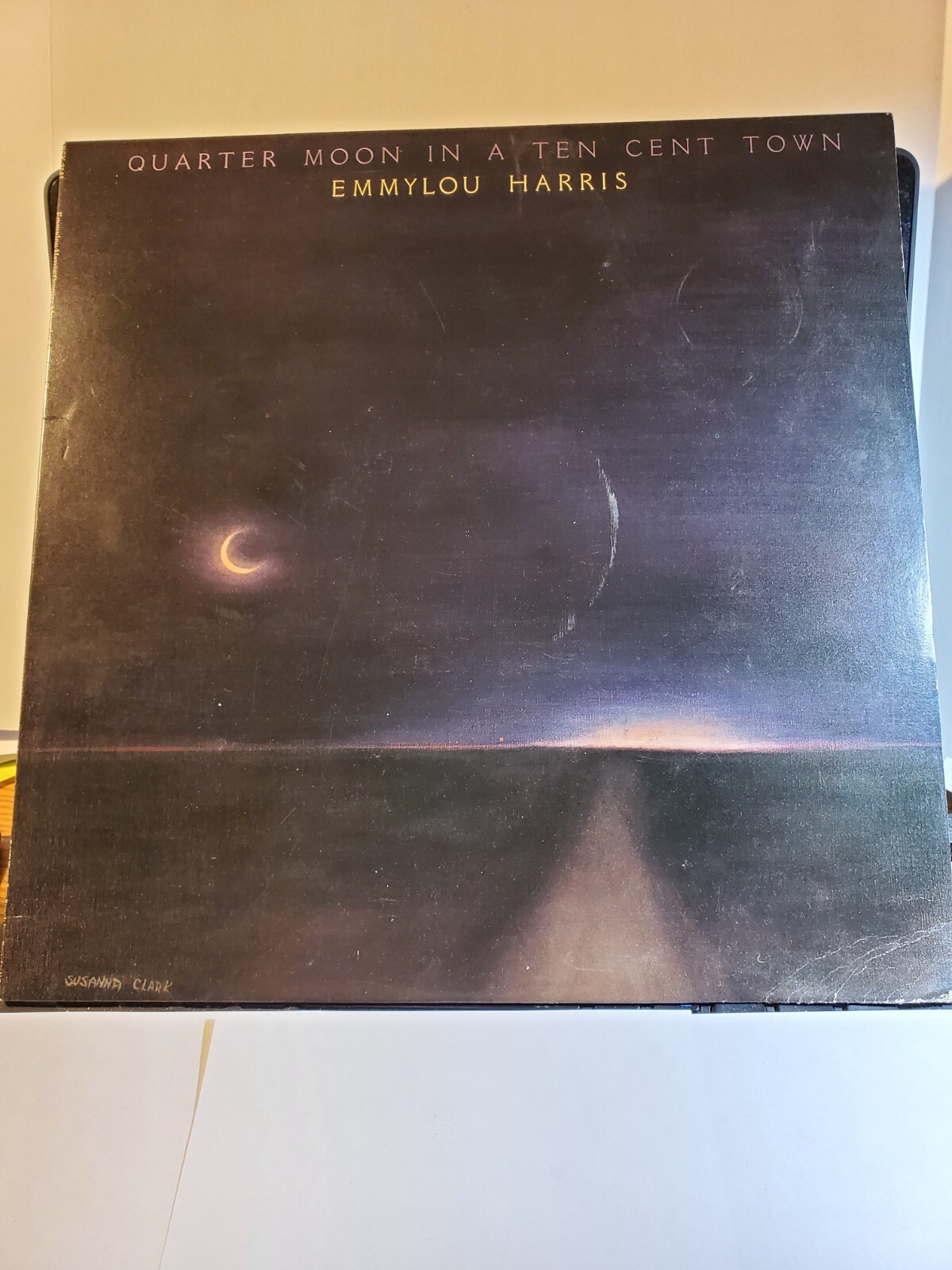 Emmylou Harris – Quarter Moon In A Ten Cent Town VG+ R29