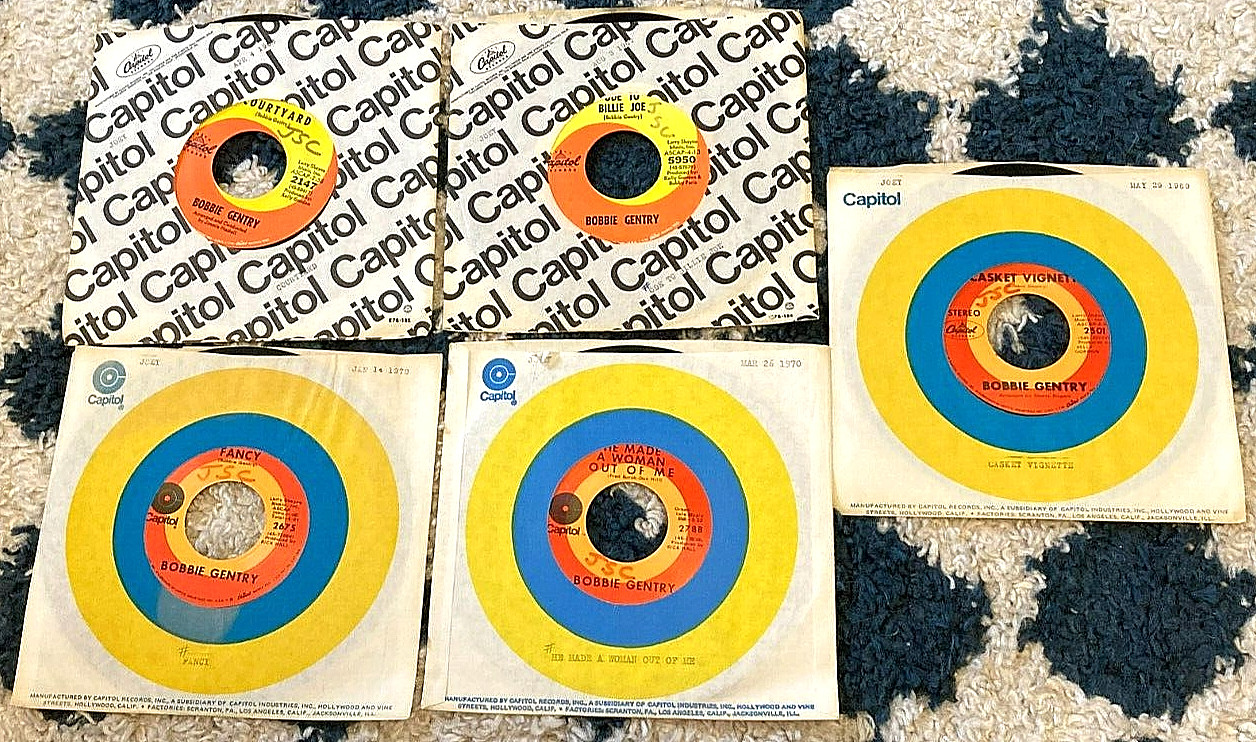 Bobbie Gentry 5x 45 lot w/sleeves: Casket…/Ode to Billie…/Louisiana…/Fancy