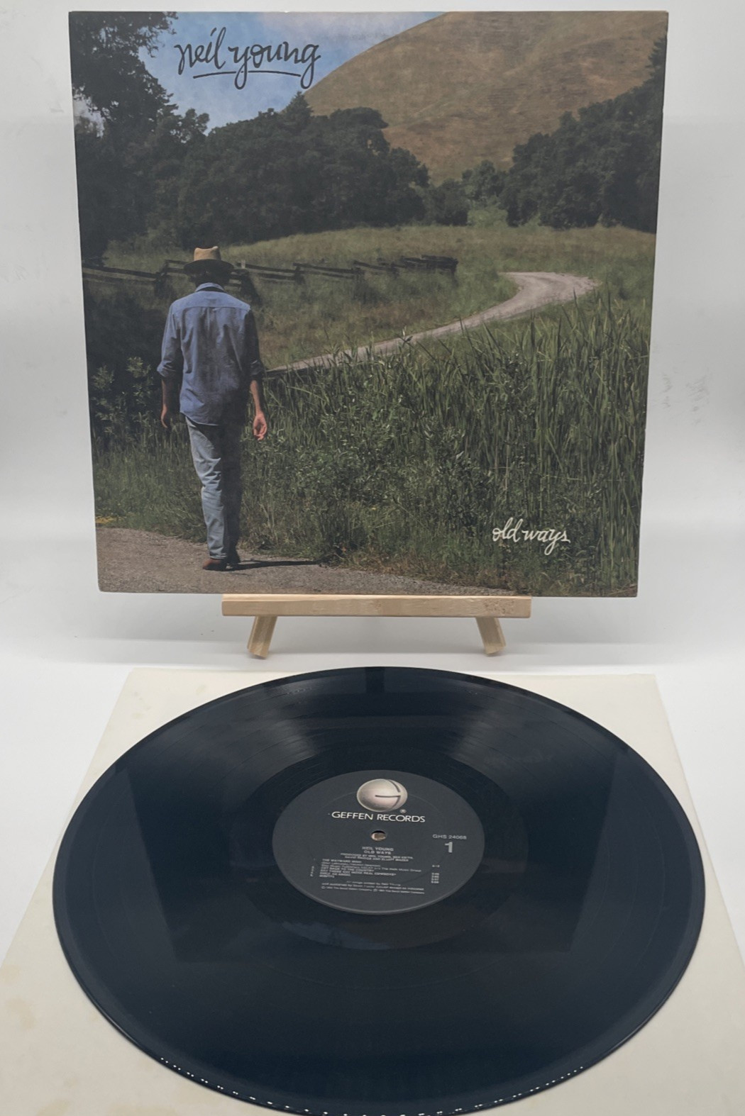 NEIL YOUNG Old Ways LP Record Vinyl 1985 GEFFEN RECORDS VG+/NM-