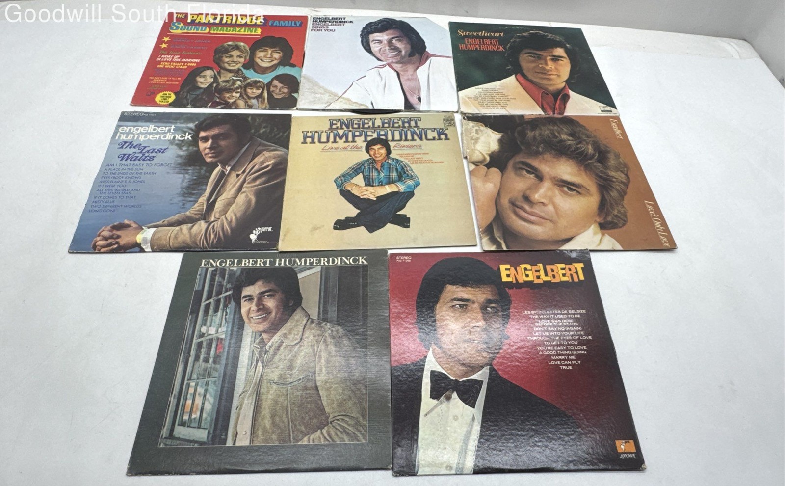 Antique Lot Of 8 Pcs Assorted Mixed Variety Old Musical Vinyl Records w/ Covers
