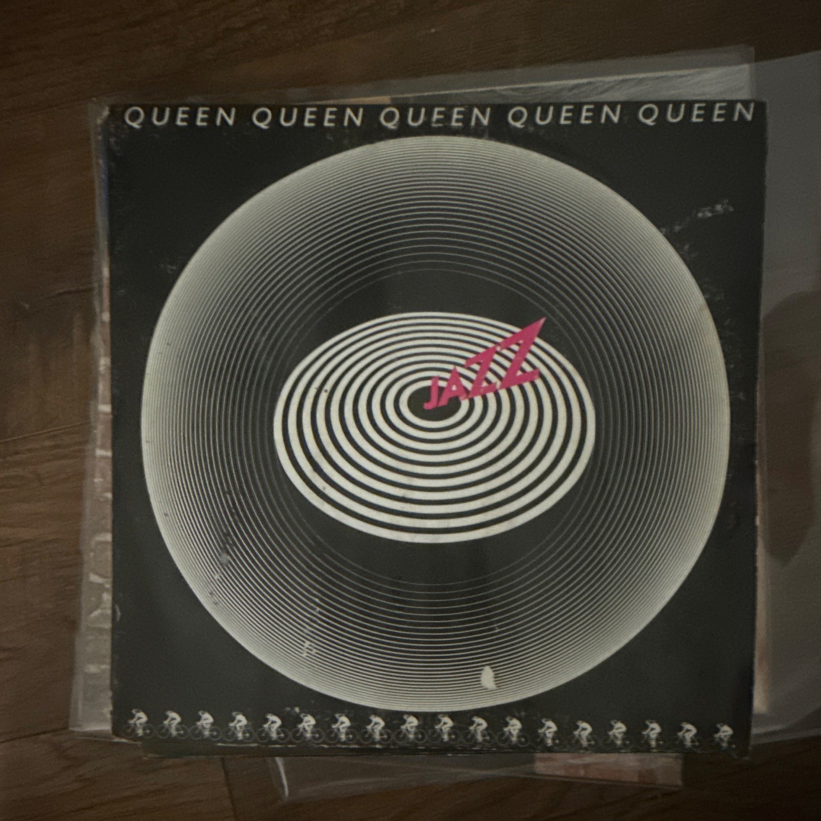 Queen Jazz Elektra 6E- 170 12″ Black Vinyl LP