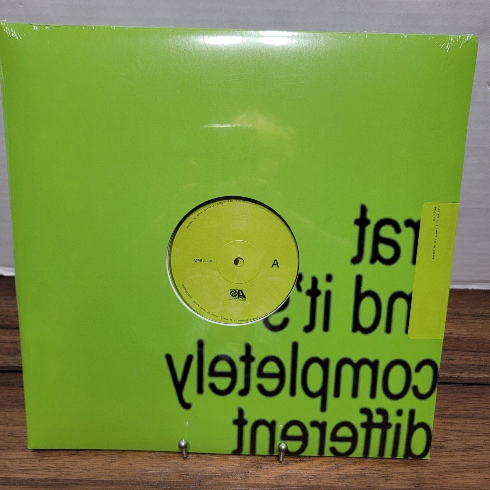 VINYL Charli XCX: Brat And It’s Completely Different – 2 Green LP NEW / SEALED
