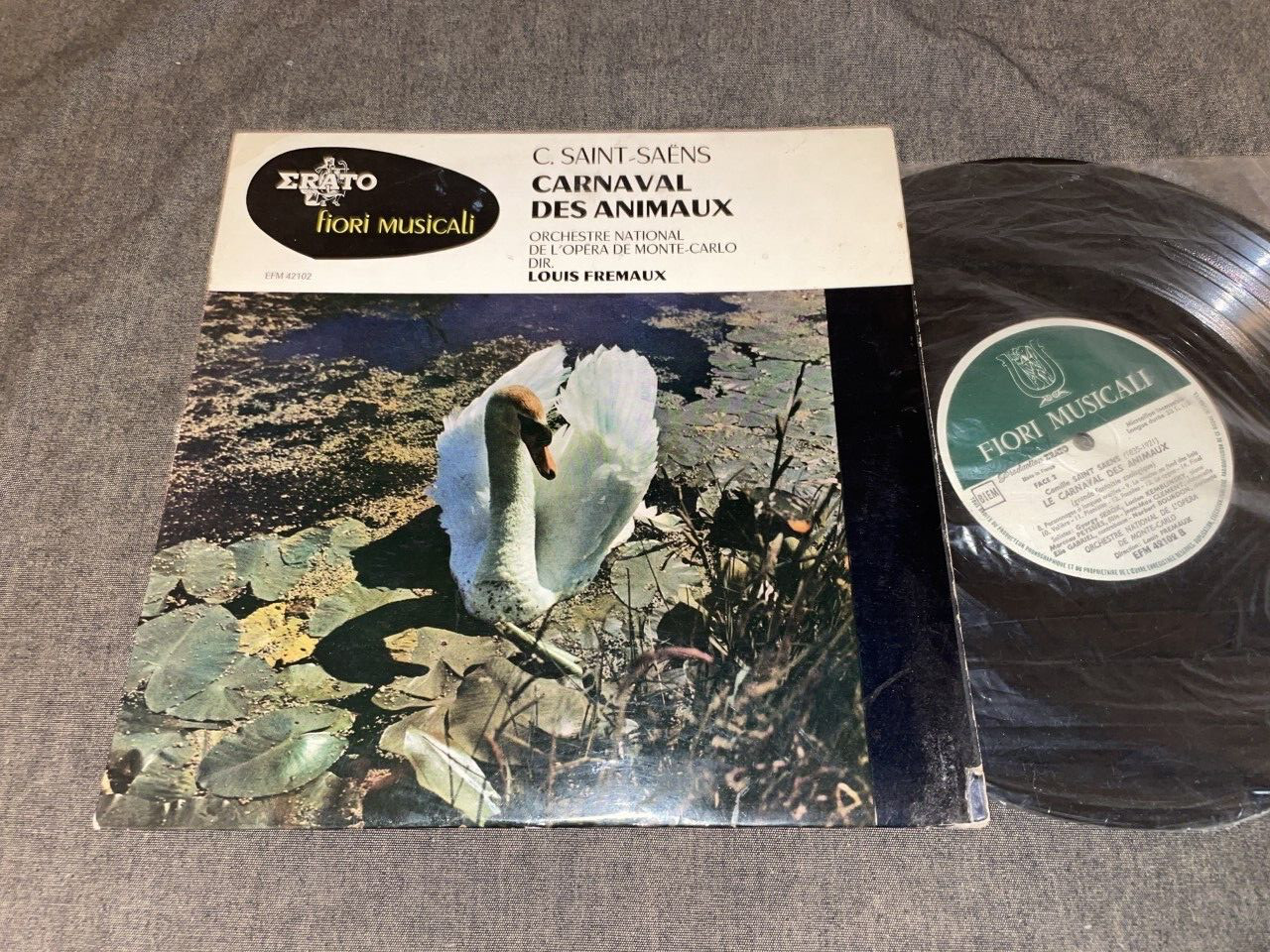Erato EFM 42102 ed1 Clement, cello, Gabriel, double bass: Saint-Saens: Carnaval.