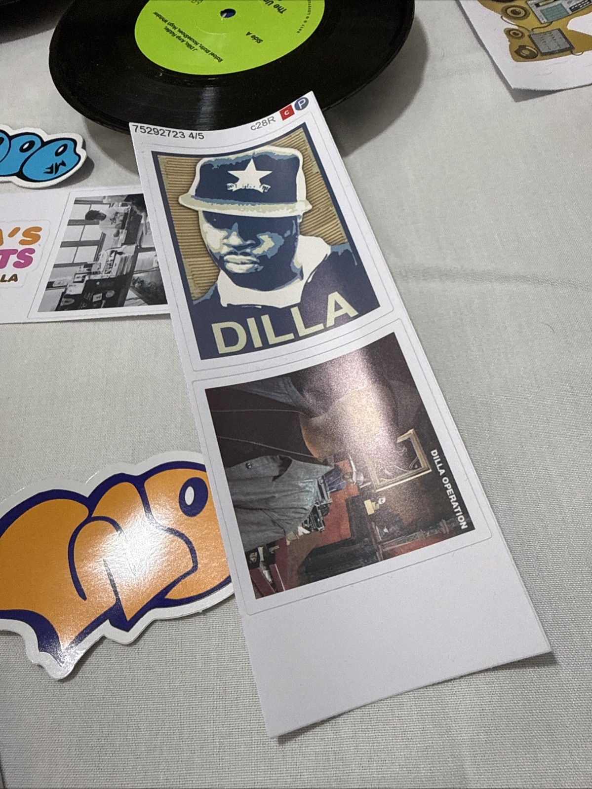 j dilla Jay Dee Donuts Exclusive Box Set Memorabilia Book 45 Vinyl Stickers F2