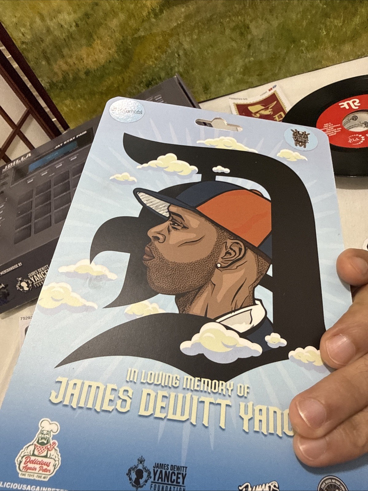 j dilla Jay Dee Donuts Exclusive Box Set Memorabilia Book 45 Vinyl Stickers F2