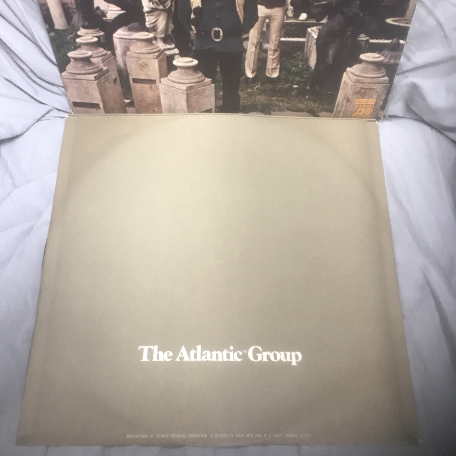 YES Self titled 1969 ATLANTIC SD8243 RI – 12″ LP VINYL w/Insert
