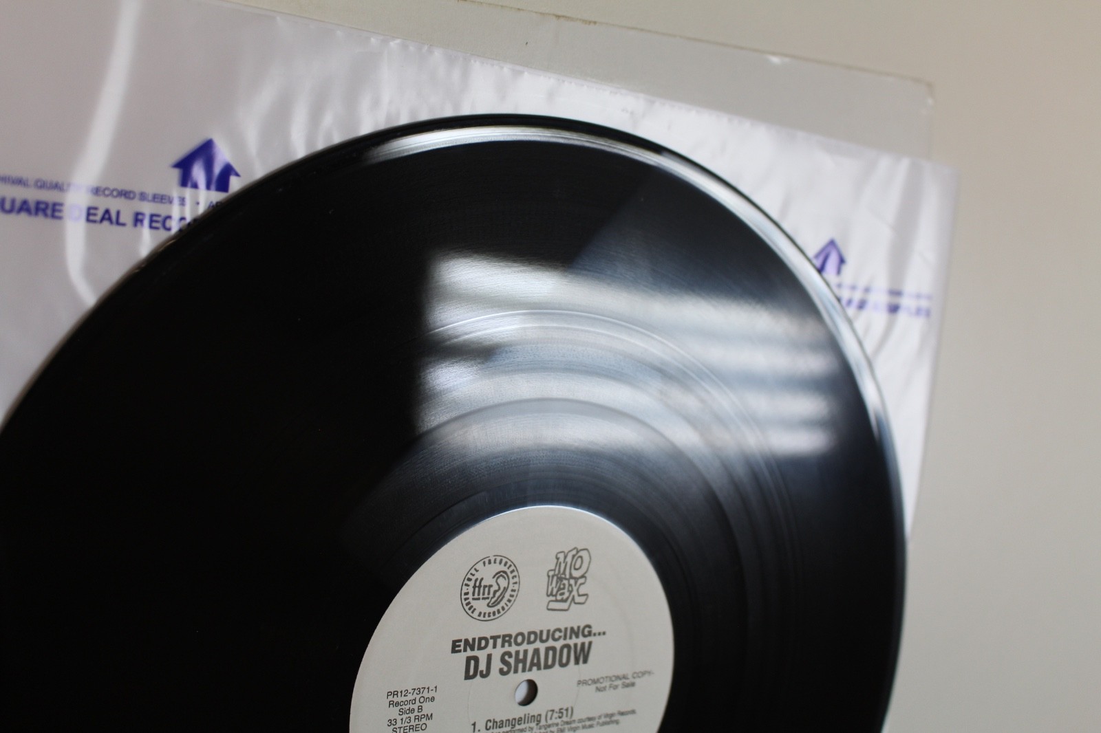 DJ Shadow – Endtroducing….. (1996 OG White Label Promotional, Mo Wax Records)