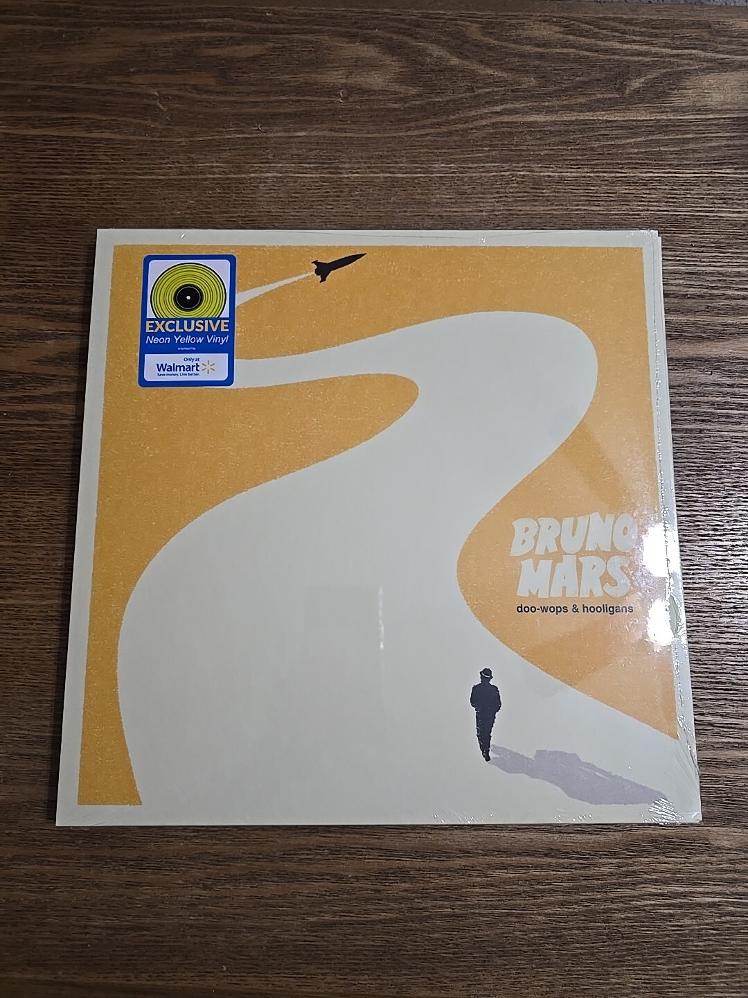 Bruno Mars – Doo-wops & Hooligans (Walmart Exclusive Neon Yellow Vinyl) Sealed.