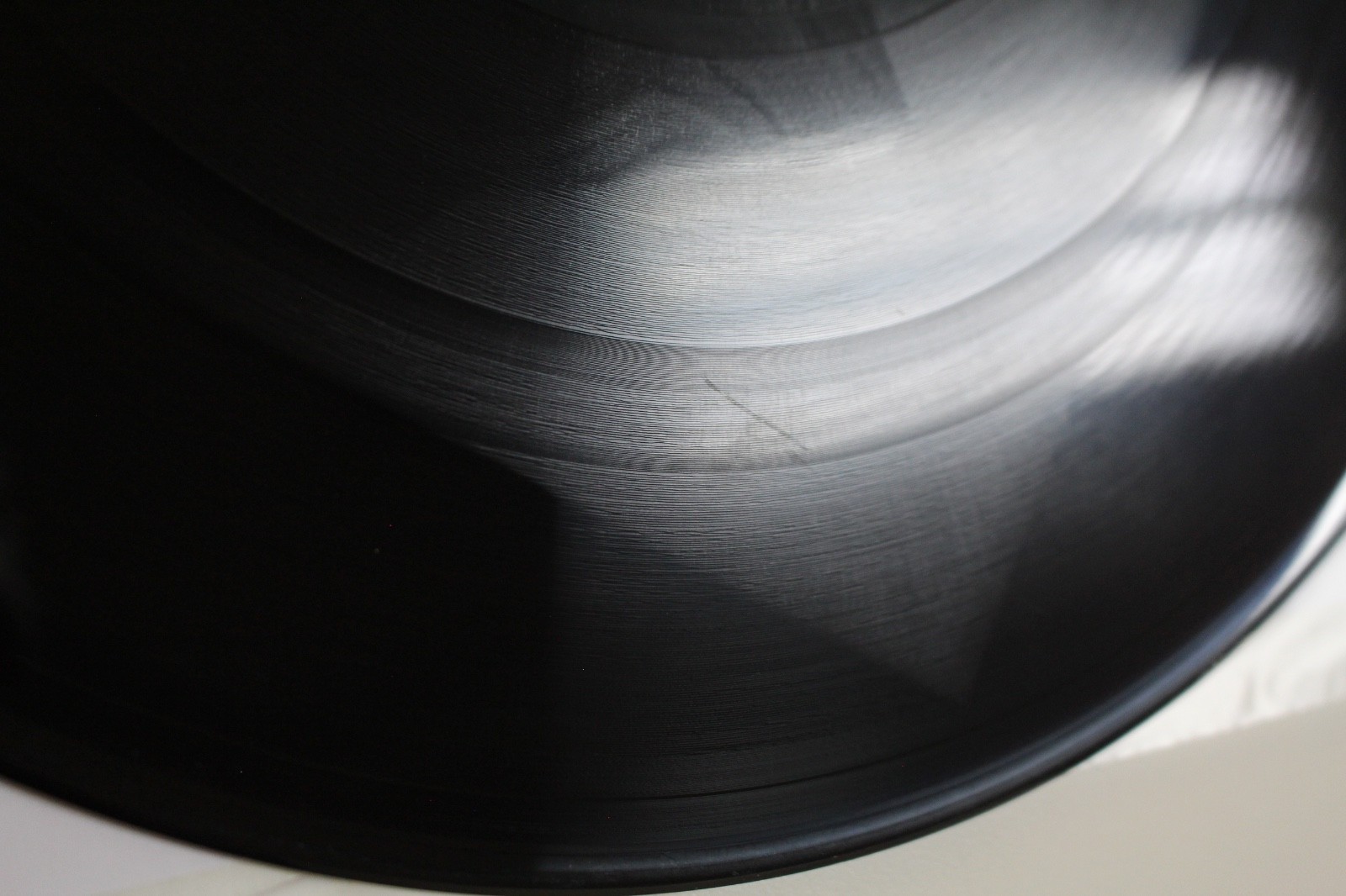 DJ Shadow – Endtroducing….. (1996 OG White Label Promotional, Mo Wax Records)
