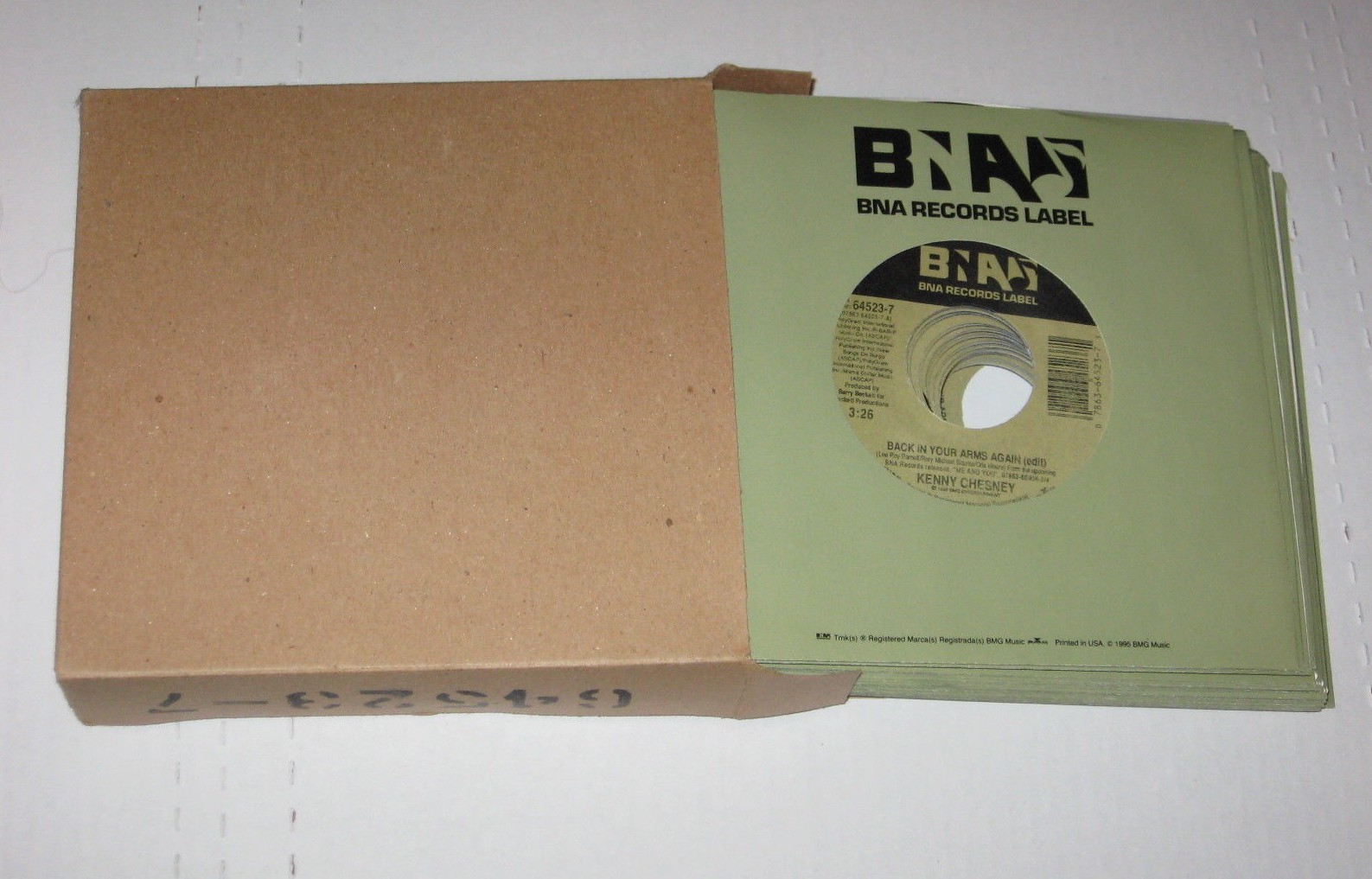Kenny Chesney 7″ 45 Back In Your (My) Arms Again 25 UNPLAYED COPIES NM MINT LOT