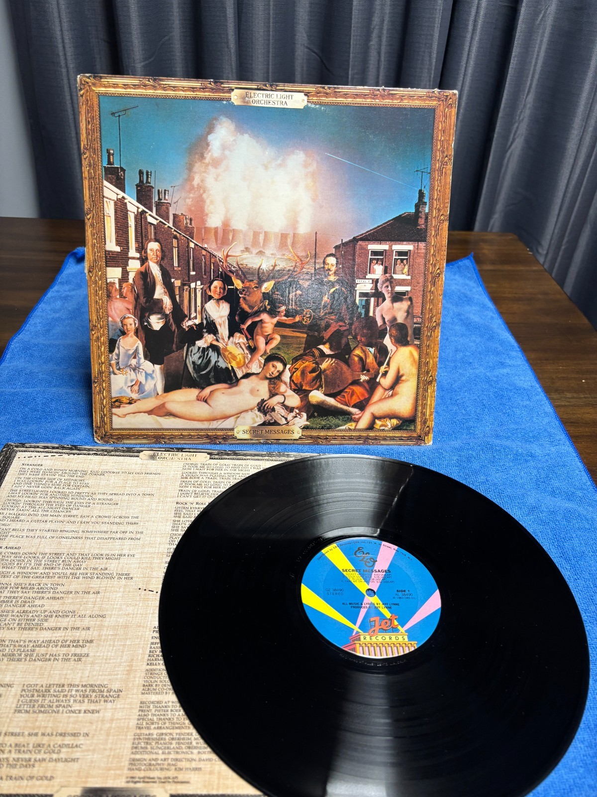 Electric Light Orchestra Secret Messages Vinyl LP Jet QZ-38490 VG+/VG+