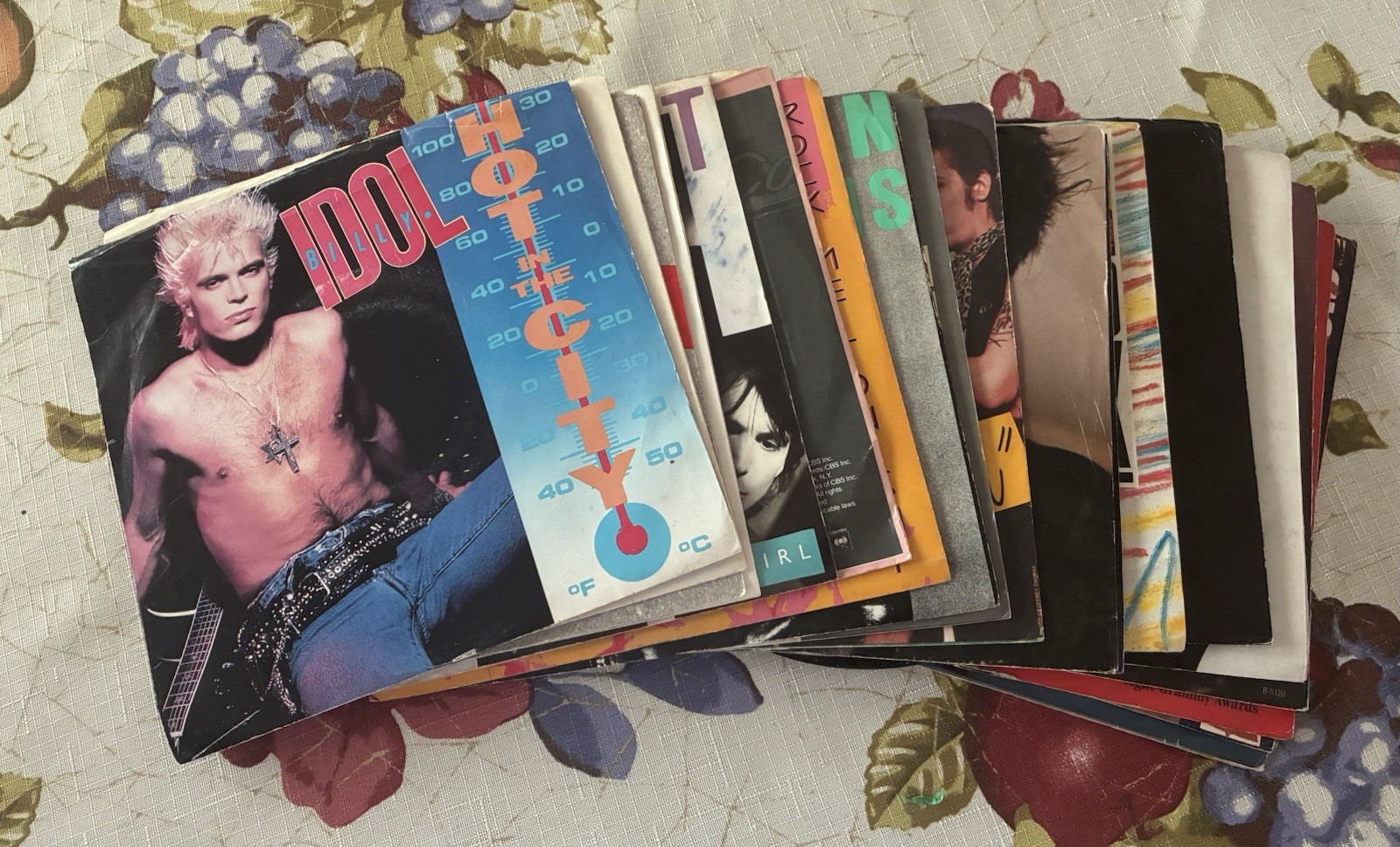 Hits Of The 80’s Lot Of (20) 45rpm Records