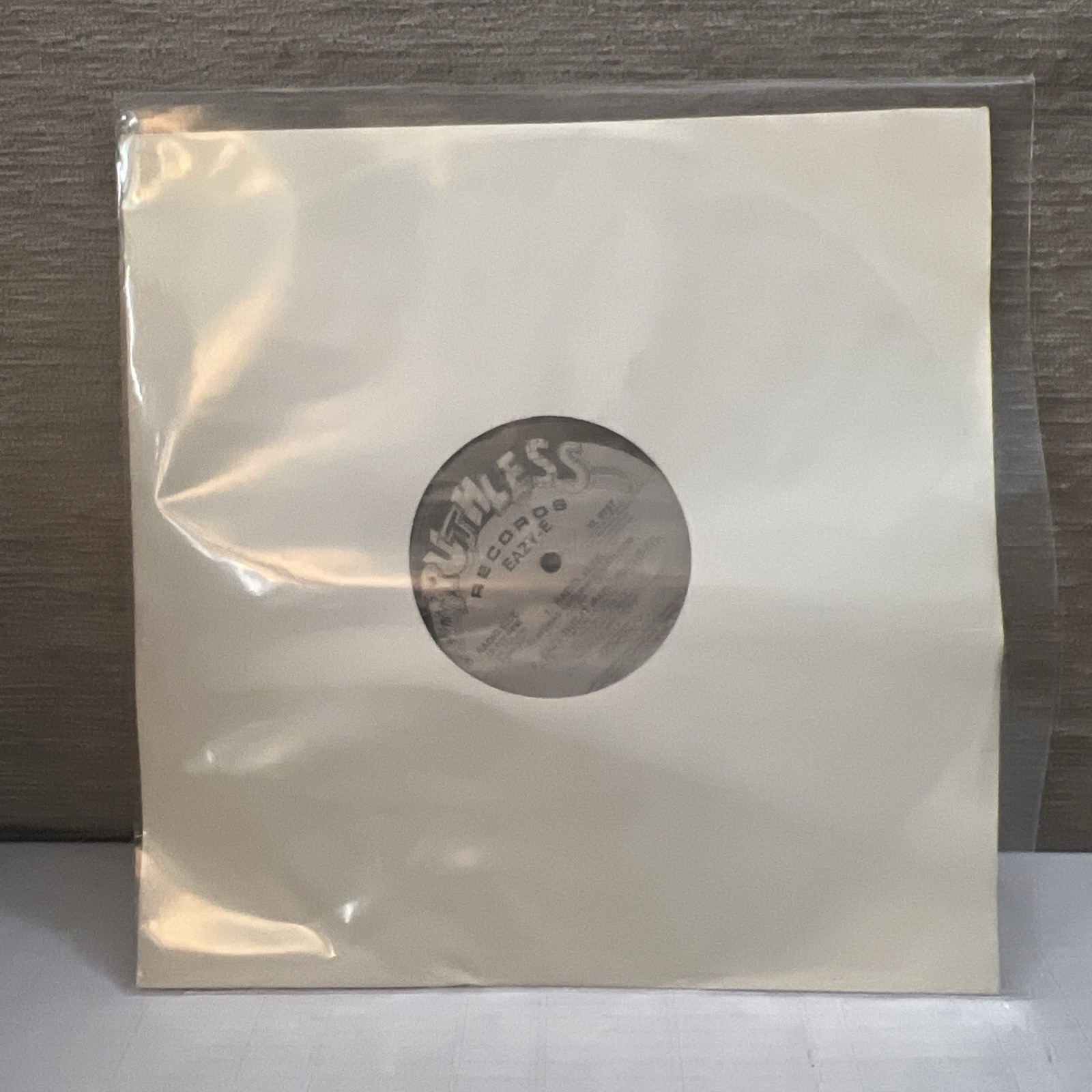 Eazy-E Eazy-Duz-It Original 12” Single Vinyl Record Ruthless VL-9757 1988 12″