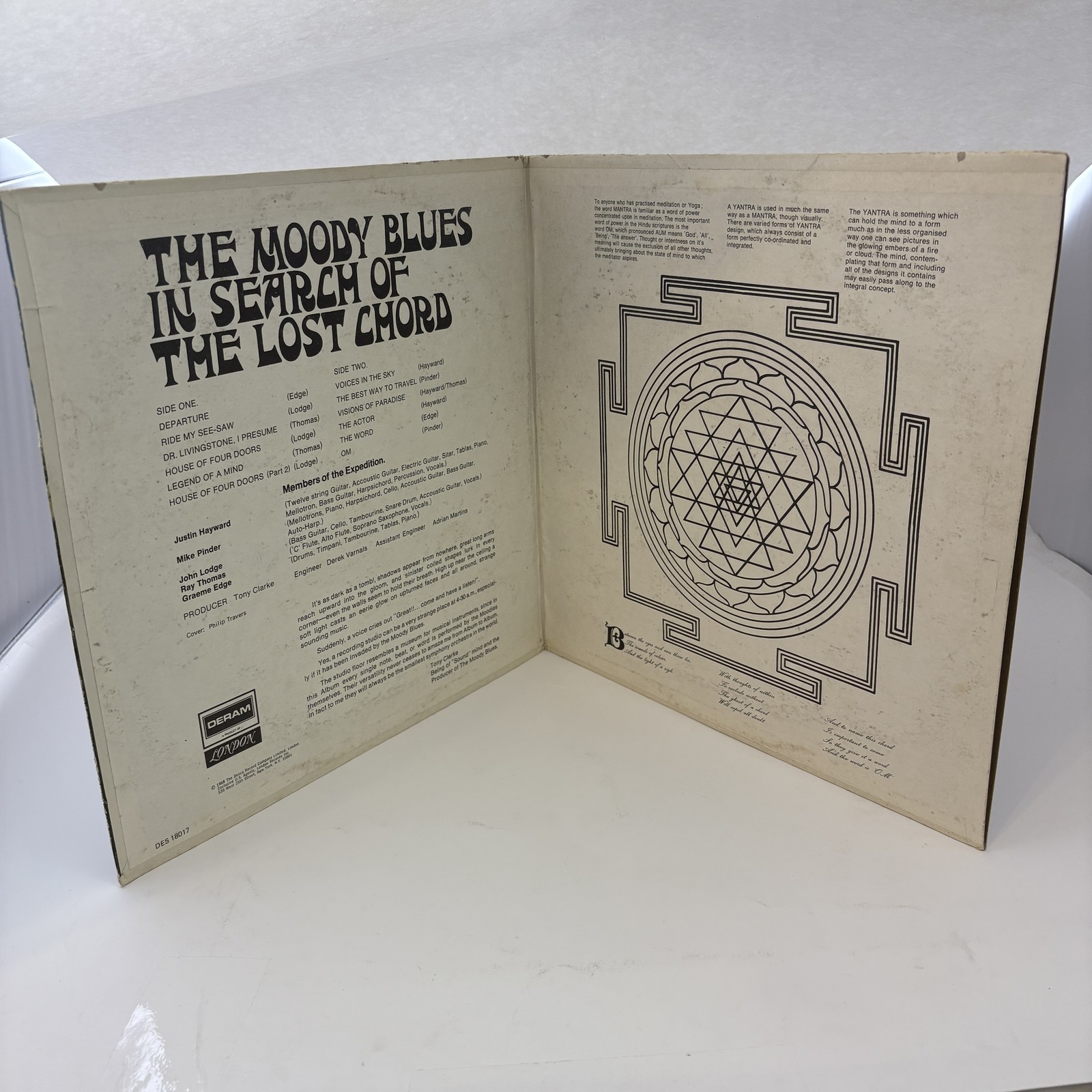 The Moody Blues – In Search Of The Lost Chord Vinyl LP Good Plus (G+)/Good Plus