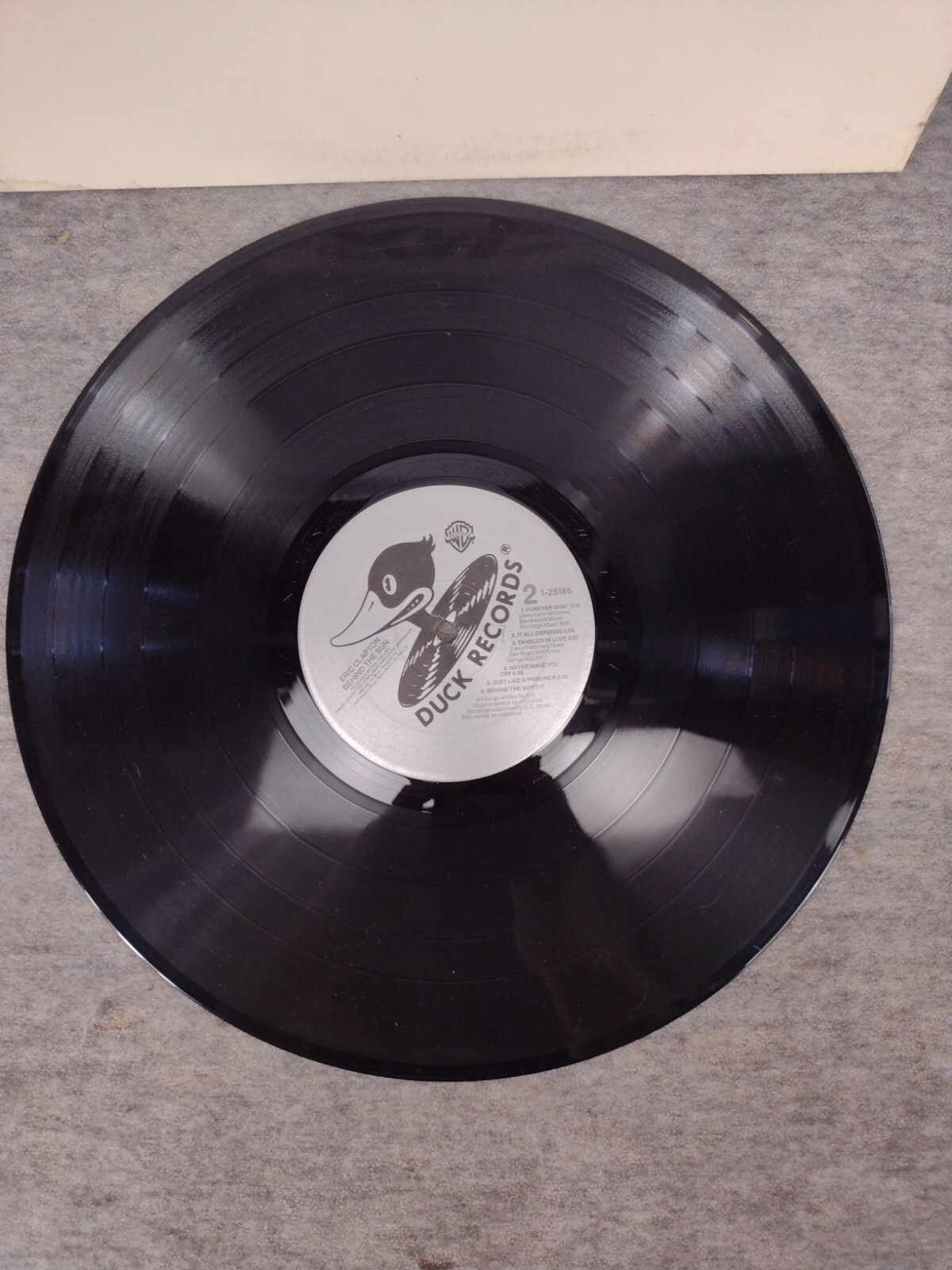 Vinyl LP 1985 Eric Clapton – Behind The Sun Duck Records (2) – 9 25166-1