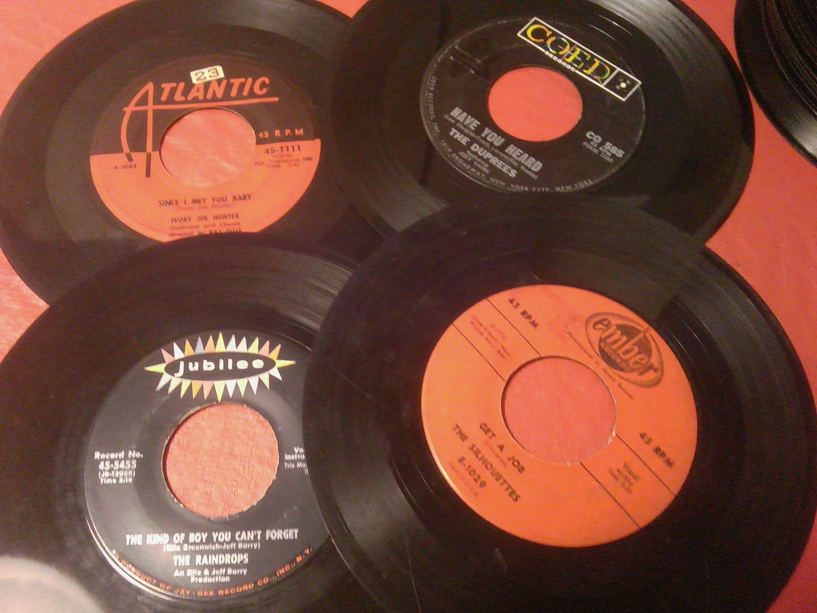 Faux Snakeskin 45 RPM CASE & (50) 1950’s-60’s Doo Wop R & B 45’s See Photos
